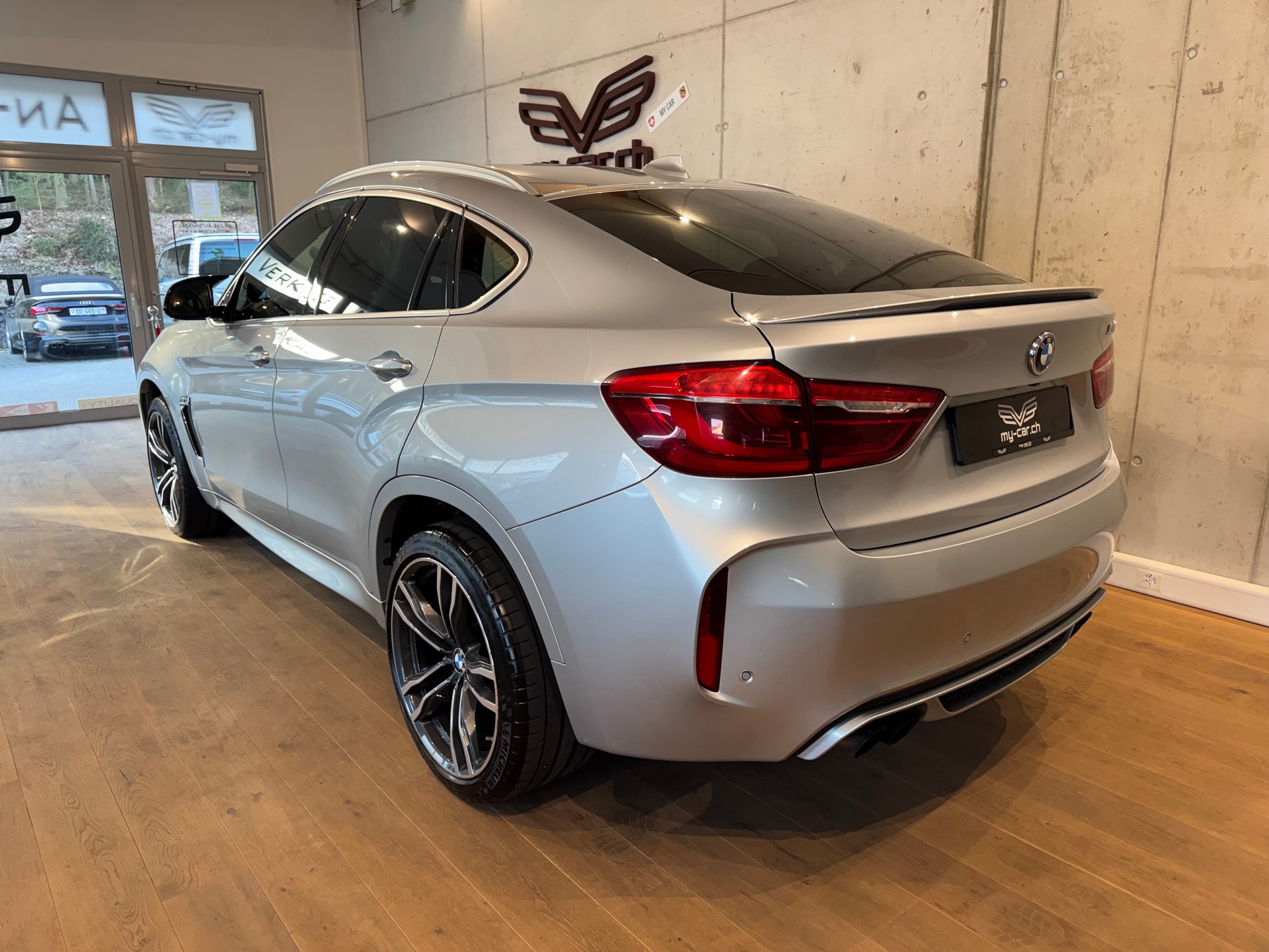 BMW X6M Steptronic || B&O || 360 || INDIVIDUAL || ALCANTARA DACHHIMMEL-image-8