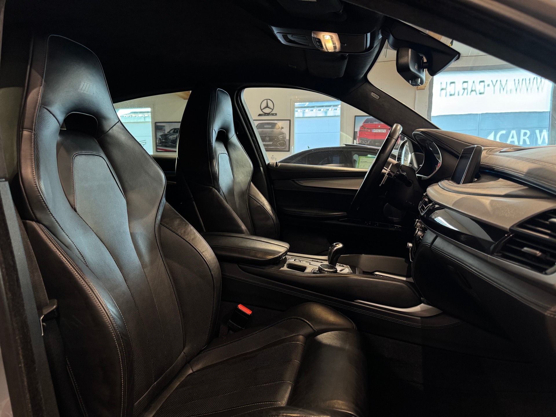 BMW X6M Steptronic || B&O || 360 || INDIVIDUAL || ALCANTARA DACHHIMMEL-image-26