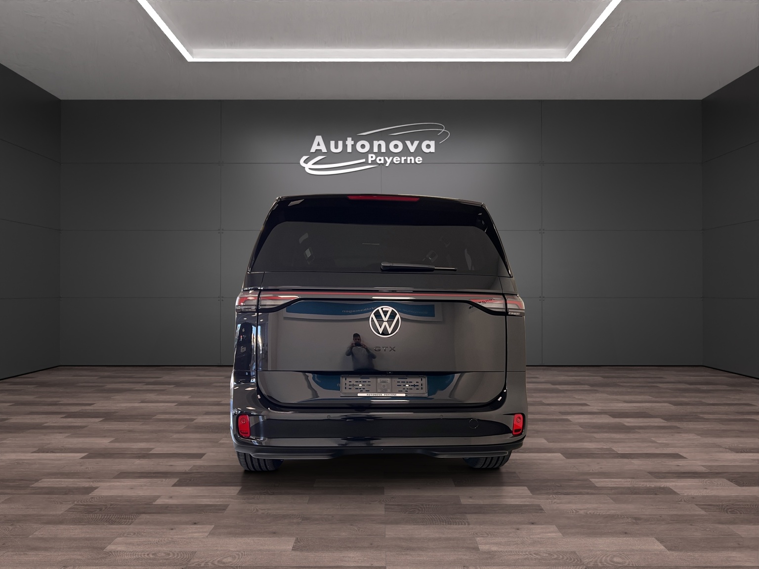 VW ID.Buzz NWB GTX 4 Motion-image-4