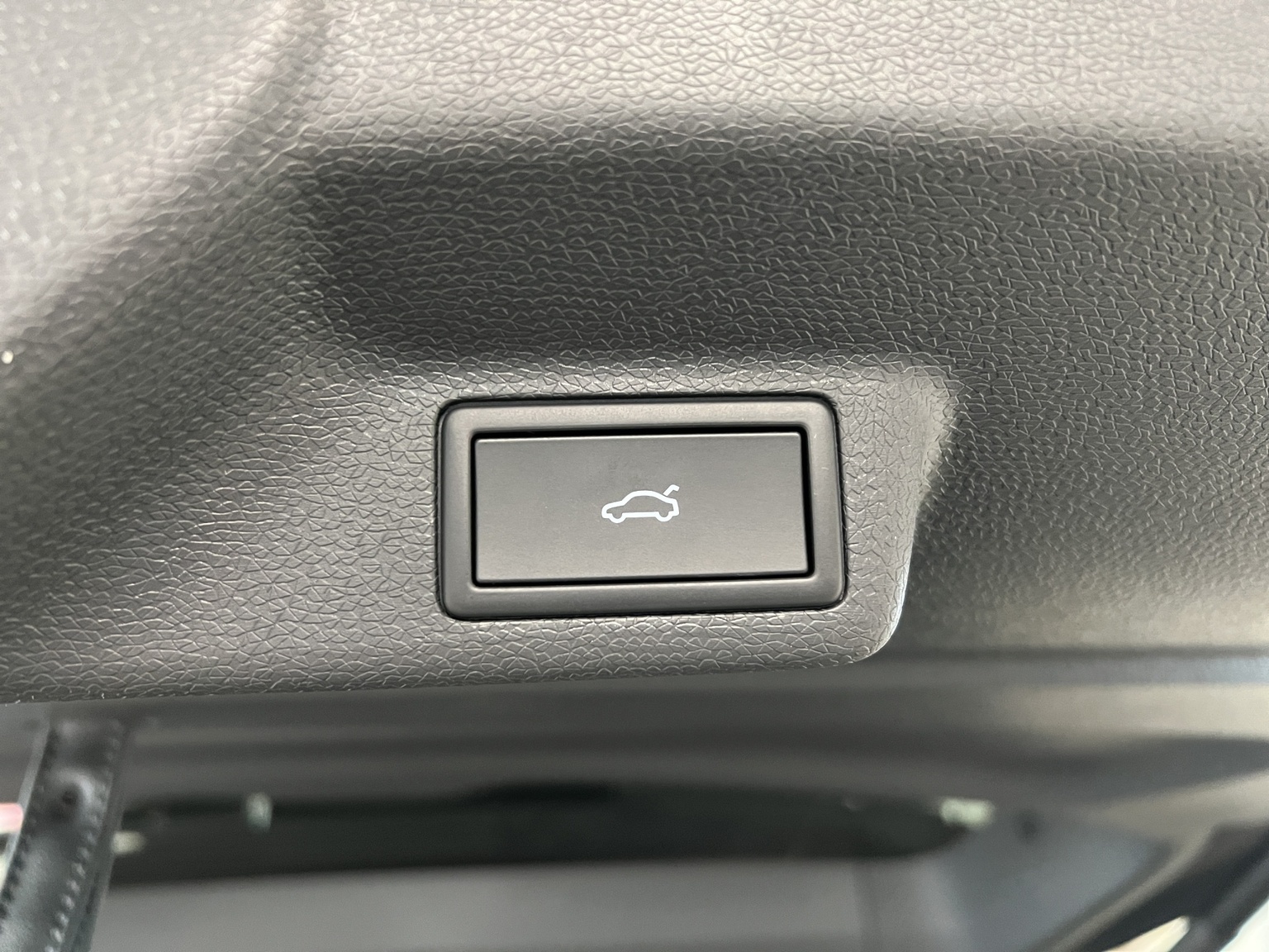VW ID.Buzz NWB GTX 4 Motion-image-12