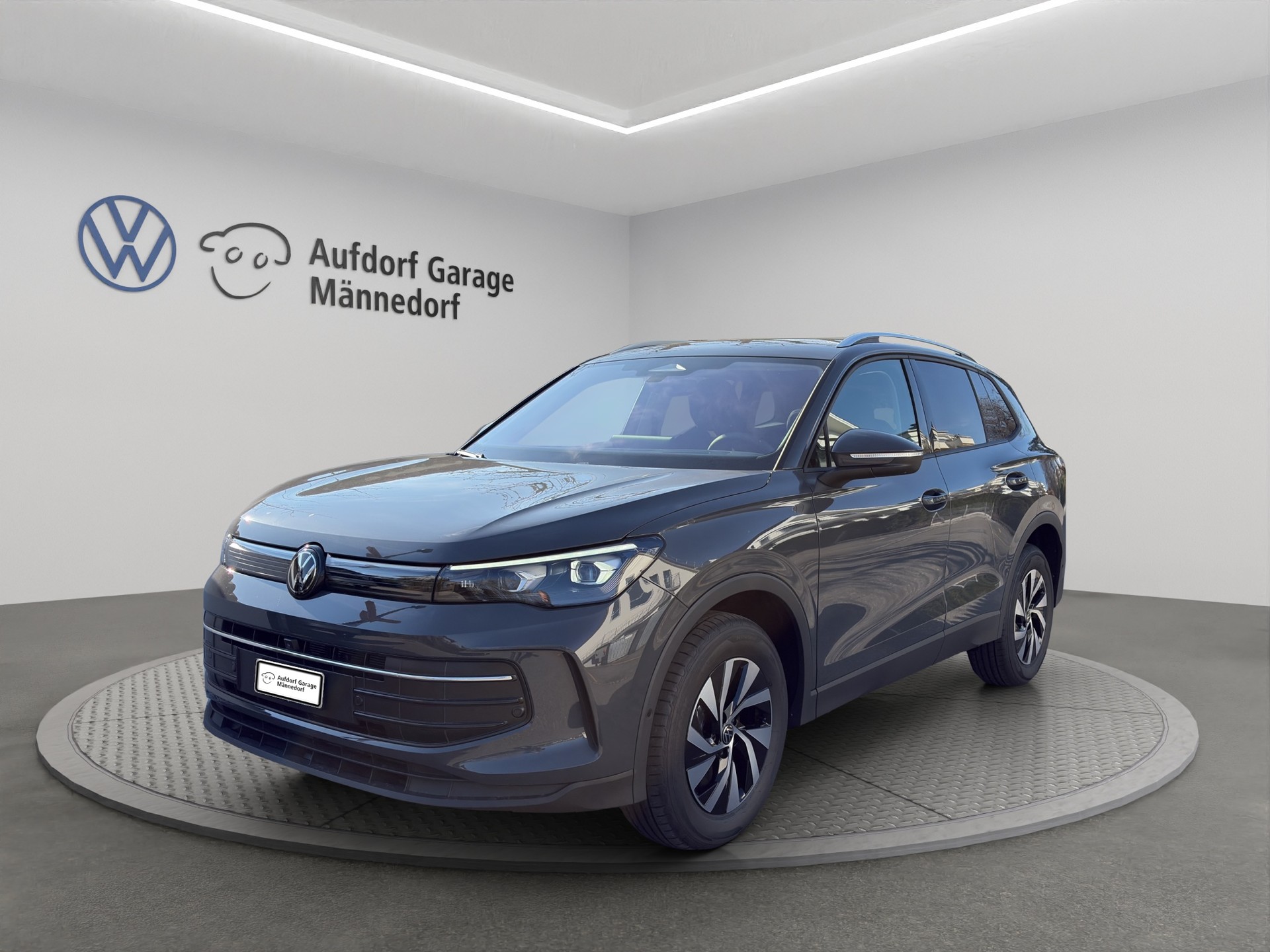 VW Tiguan 2.0 TSI DSG R-Line United 4Motion-image-0