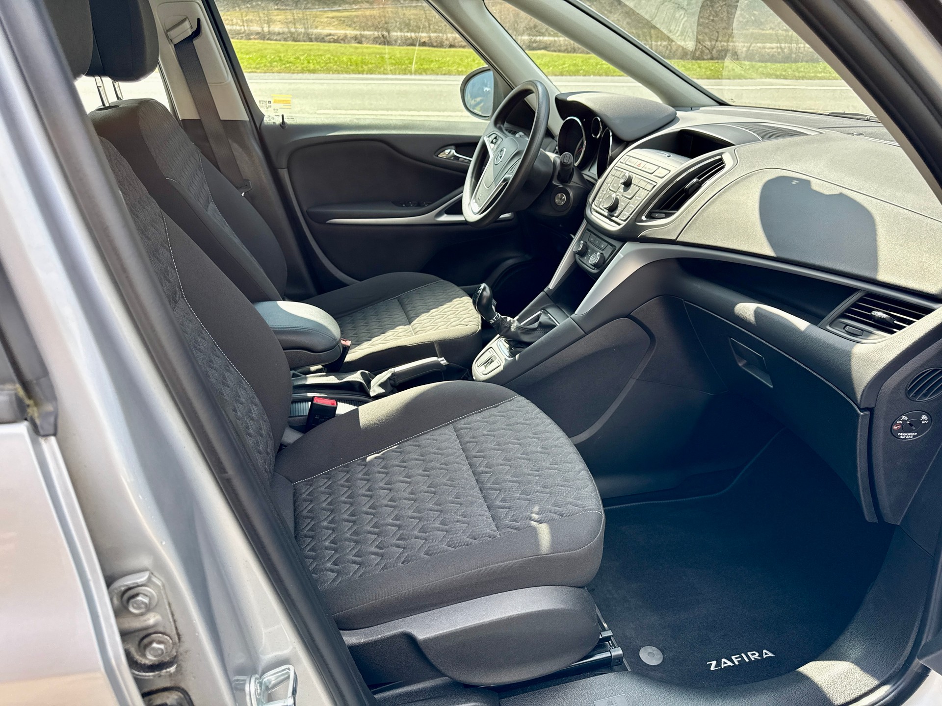 OPEL Zafira Tourer 1.6i 16V CNG Turbo Active Edition-image-14