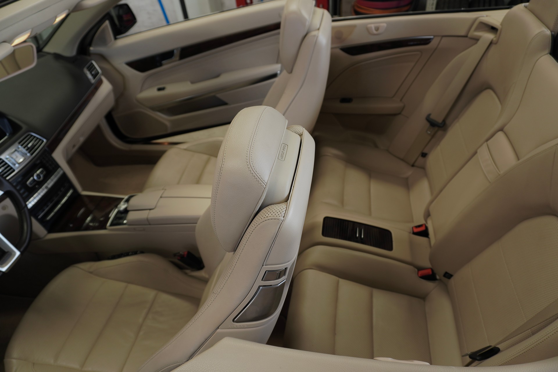 MERCEDES-BENZ E 350 BlueTEC 7G-Tronic-image-11