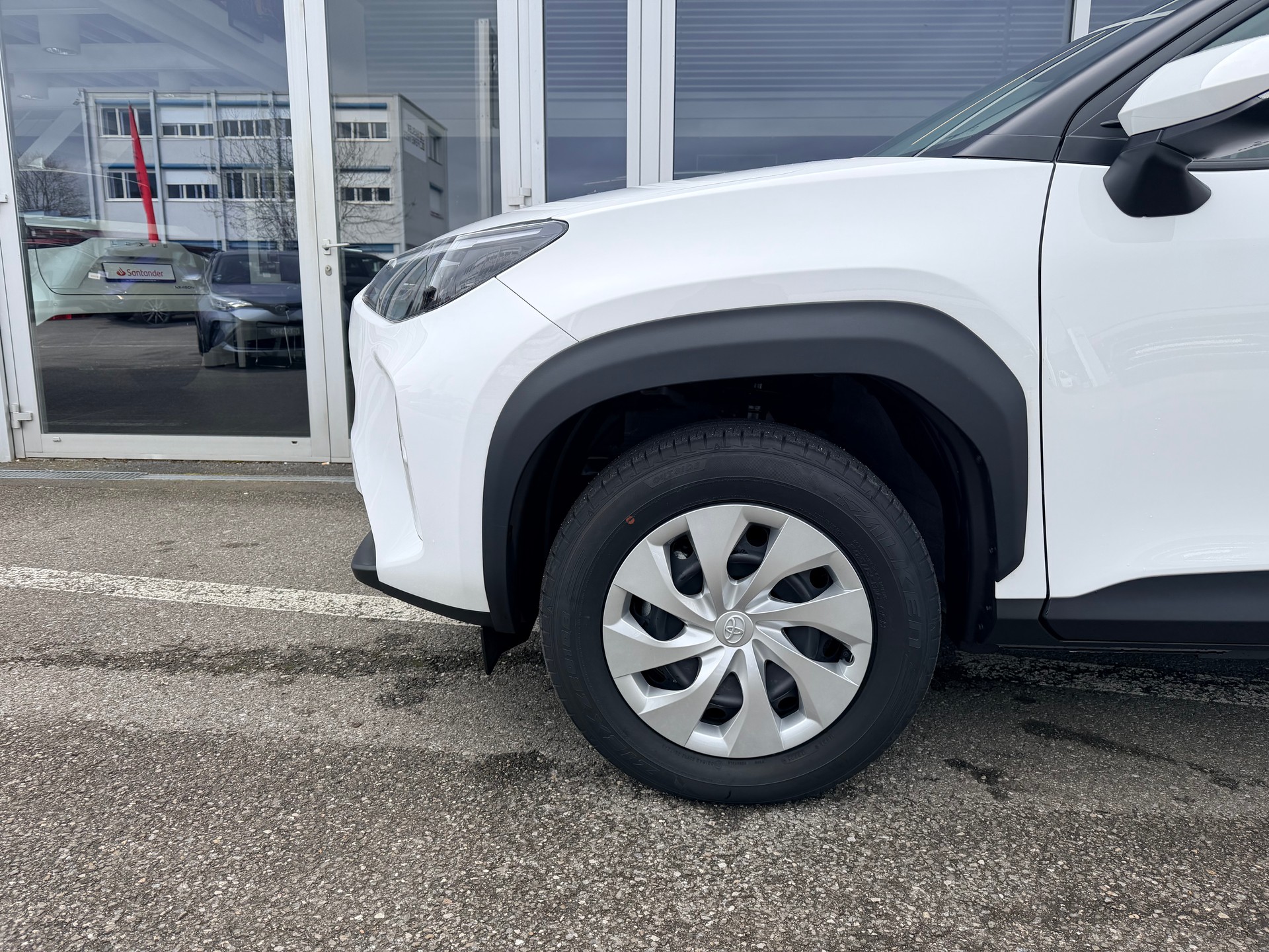 TOYOTA Yaris Cross 1.5 Comfort e-CVT-image-3