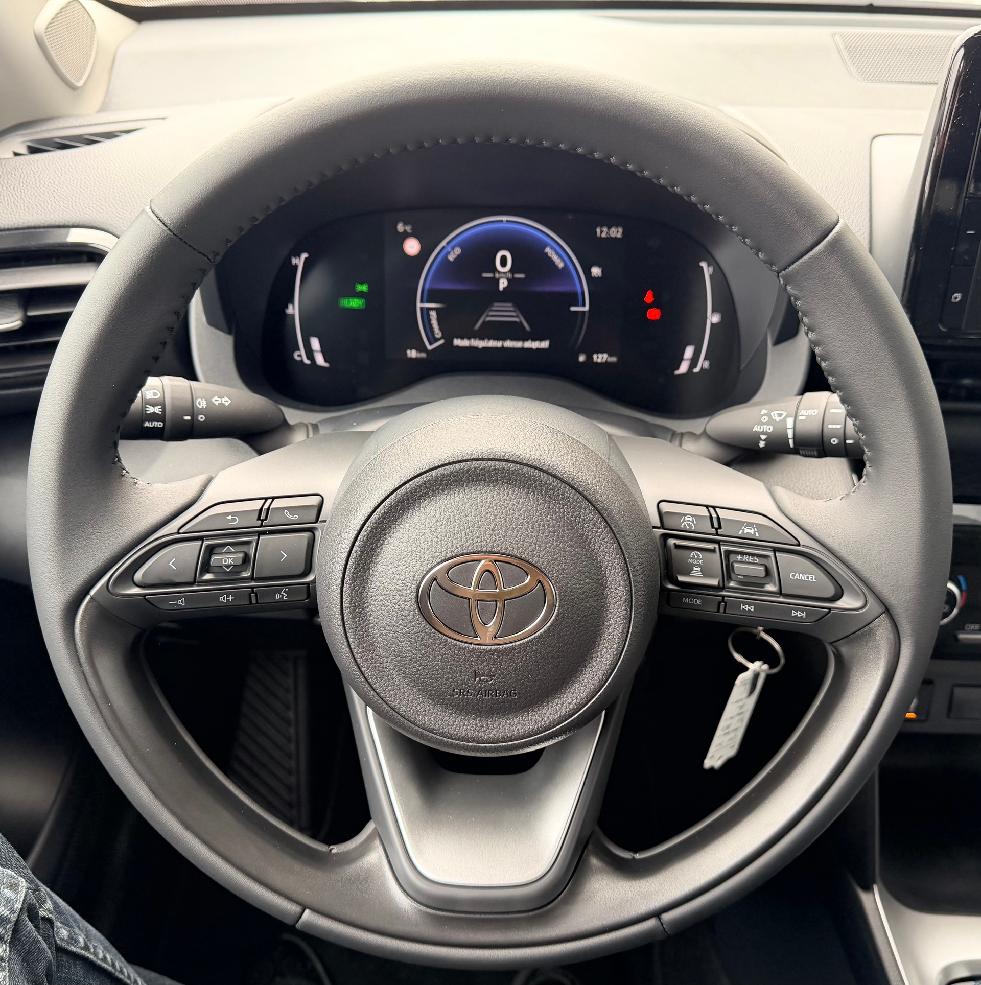TOYOTA Yaris Cross 1.5 Comfort e-CVT-image-13