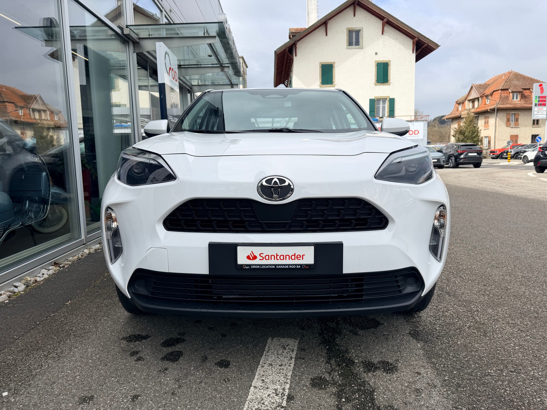 TOYOTA Yaris Cross 1.5 Comfort e-CVT-image-1