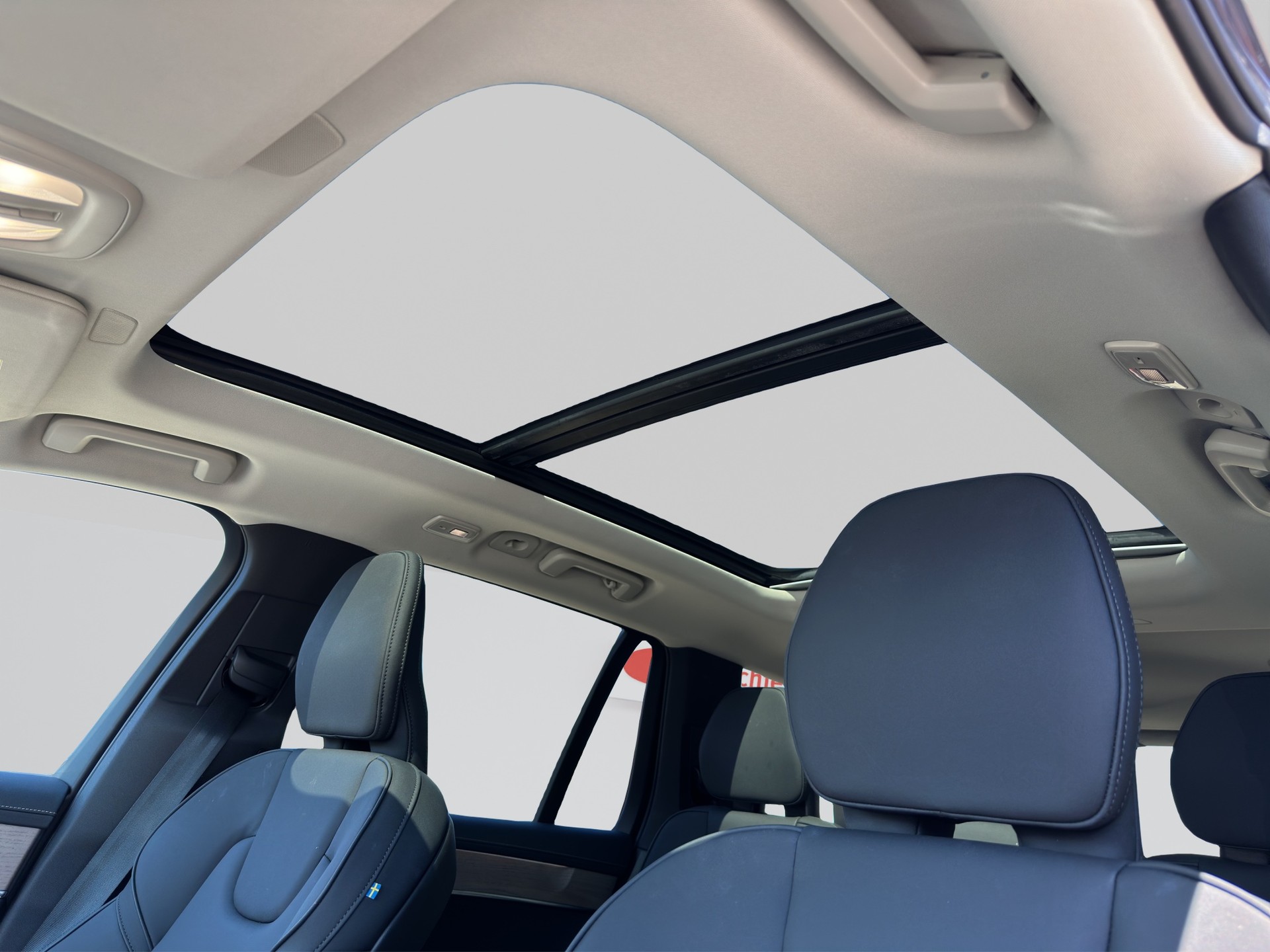 VOLVO XC90 B5 Benzin 7Pl. Mild Hybrid AWD Plus Bright Geartronic-image-10