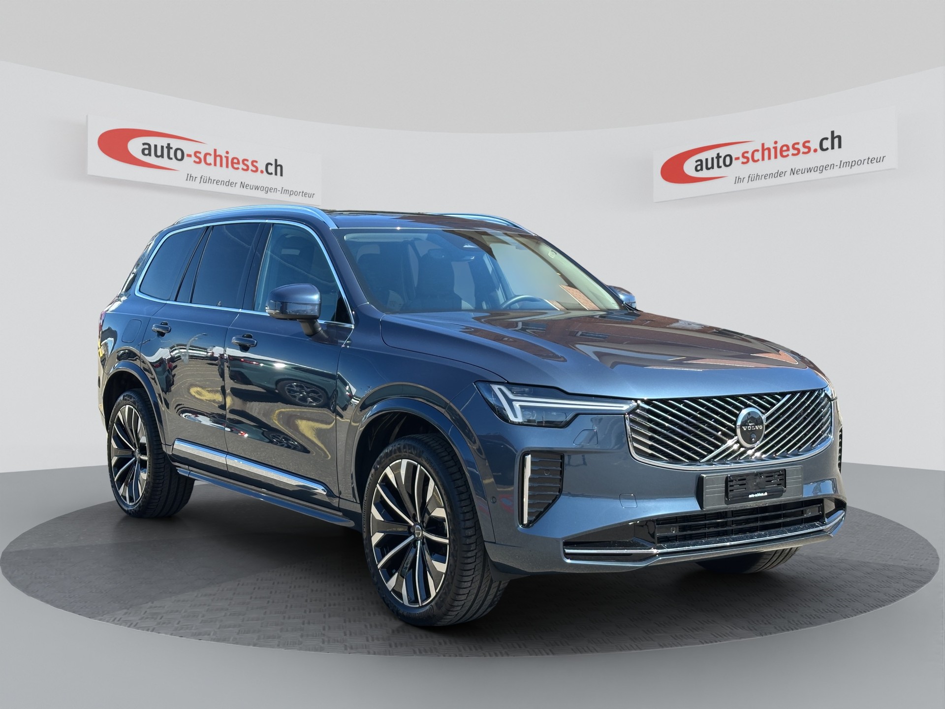 VOLVO XC90 B5 Benzin 7Pl. Mild Hybrid AWD Plus Bright Geartronic-image-0