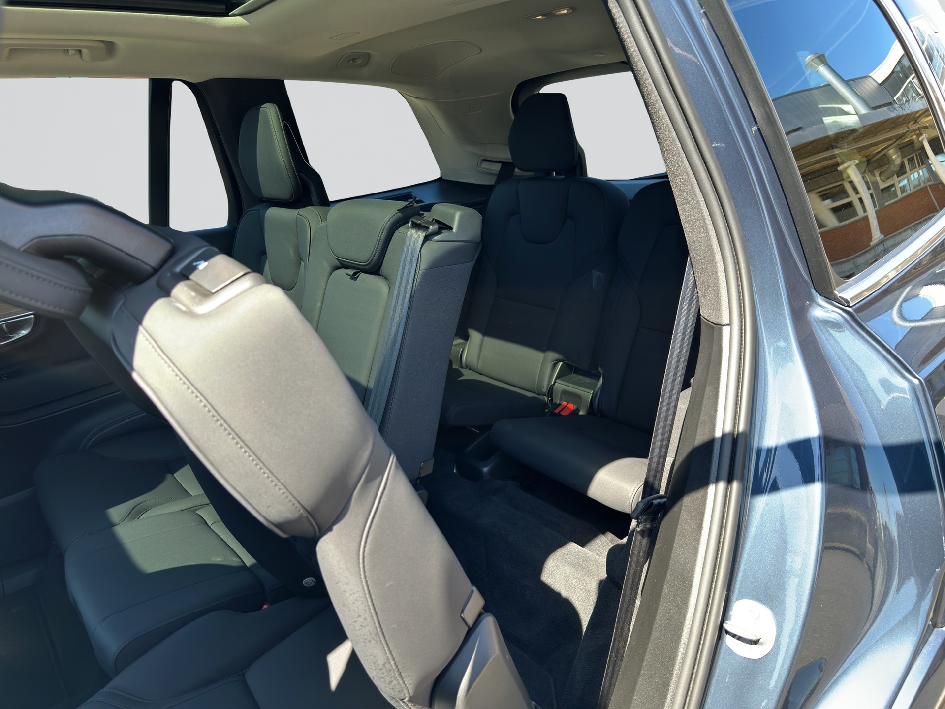 VOLVO XC90 B5 Benzin 7Pl. Mild Hybrid AWD Plus Bright Geartronic-image-7
