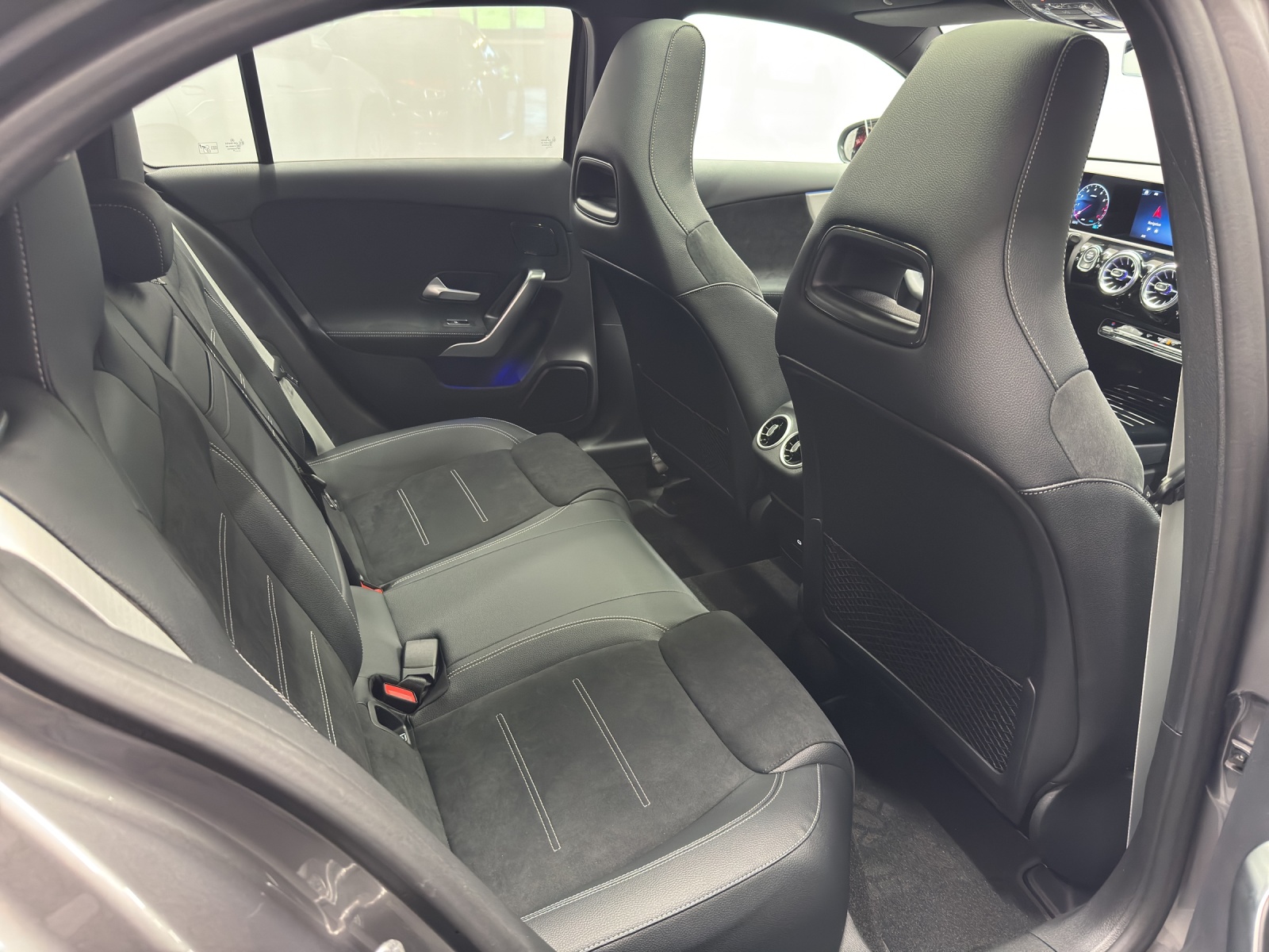 MERCEDES-BENZ A 200 Night Star-image-9