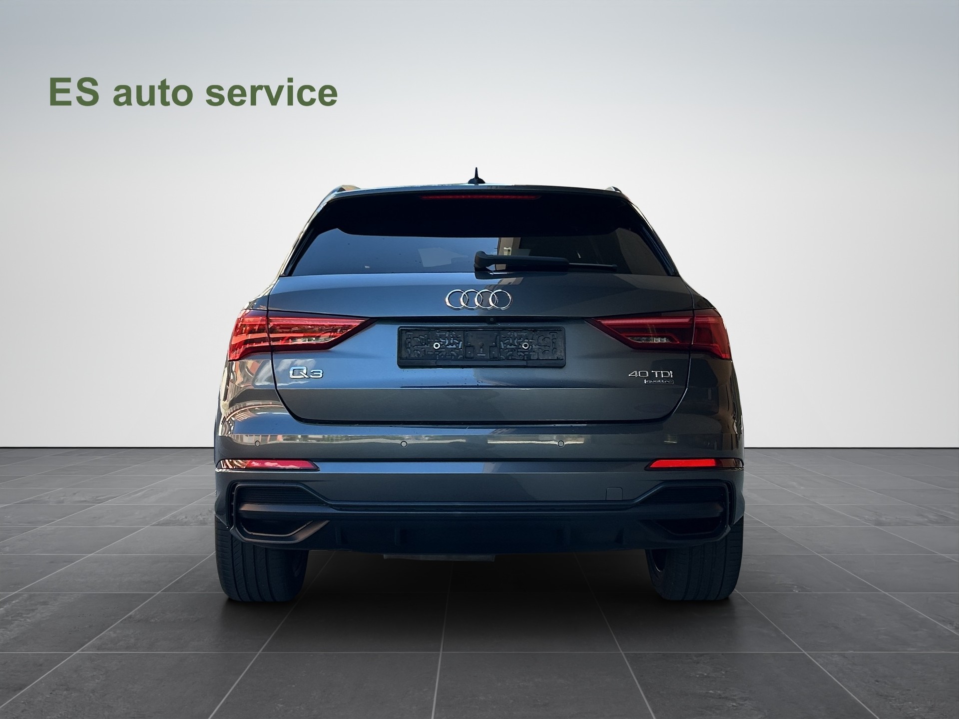 AUDI Q3 40 TDI S line quattro S-tronic-image-3