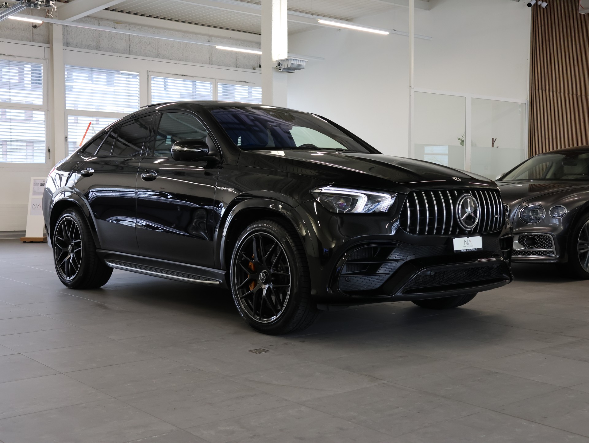 MERCEDES-BENZ GLE Coupé 63 S AMG 4Matic+ Speedshift *Head Up Display* *Sitzheizung / Lüftung* *Mercedes Benz MSI Garantie Plus*-showroom-element-1
