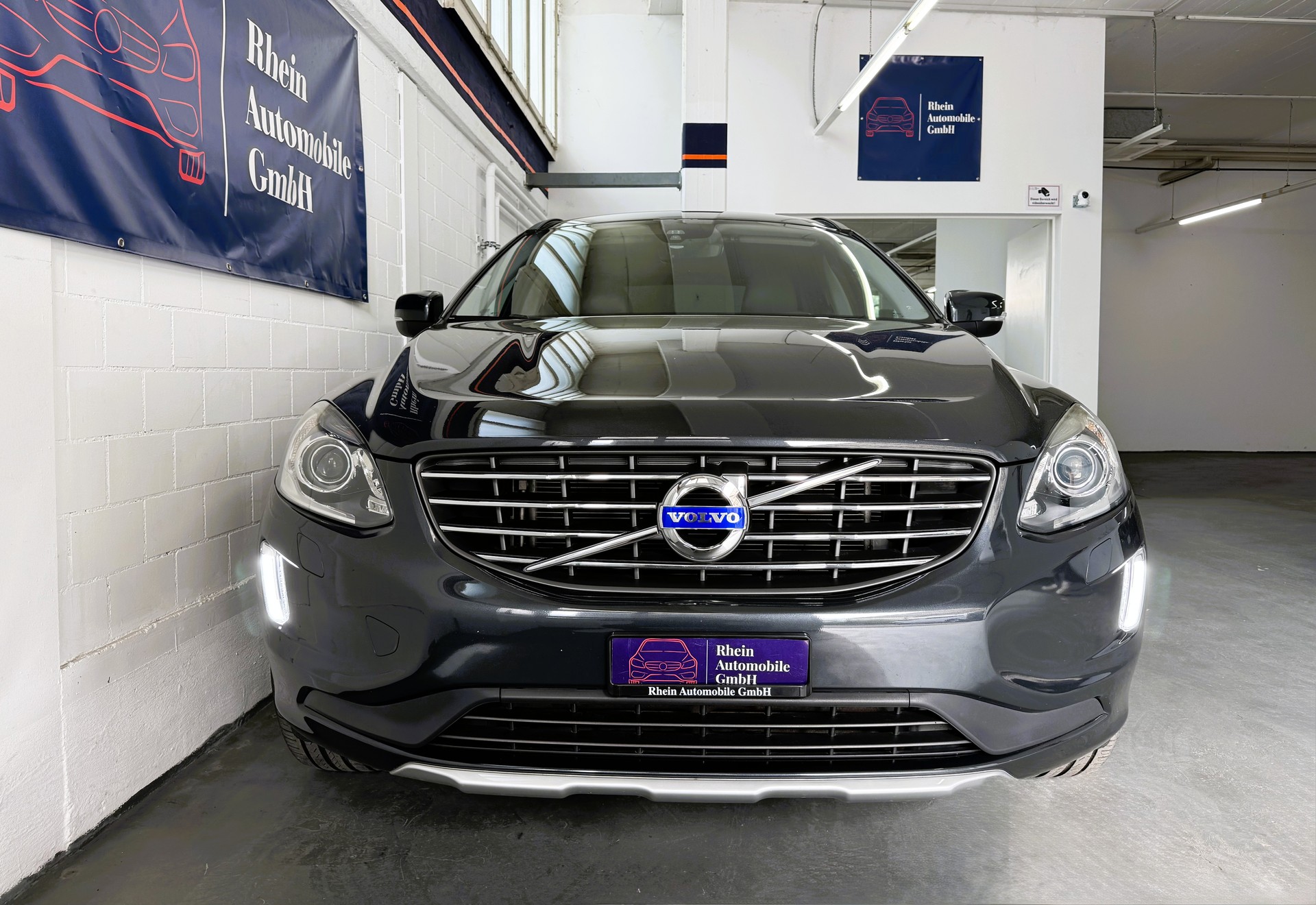 VOLVO XC60 D4 AWD Kinetic Geartronic-image-1