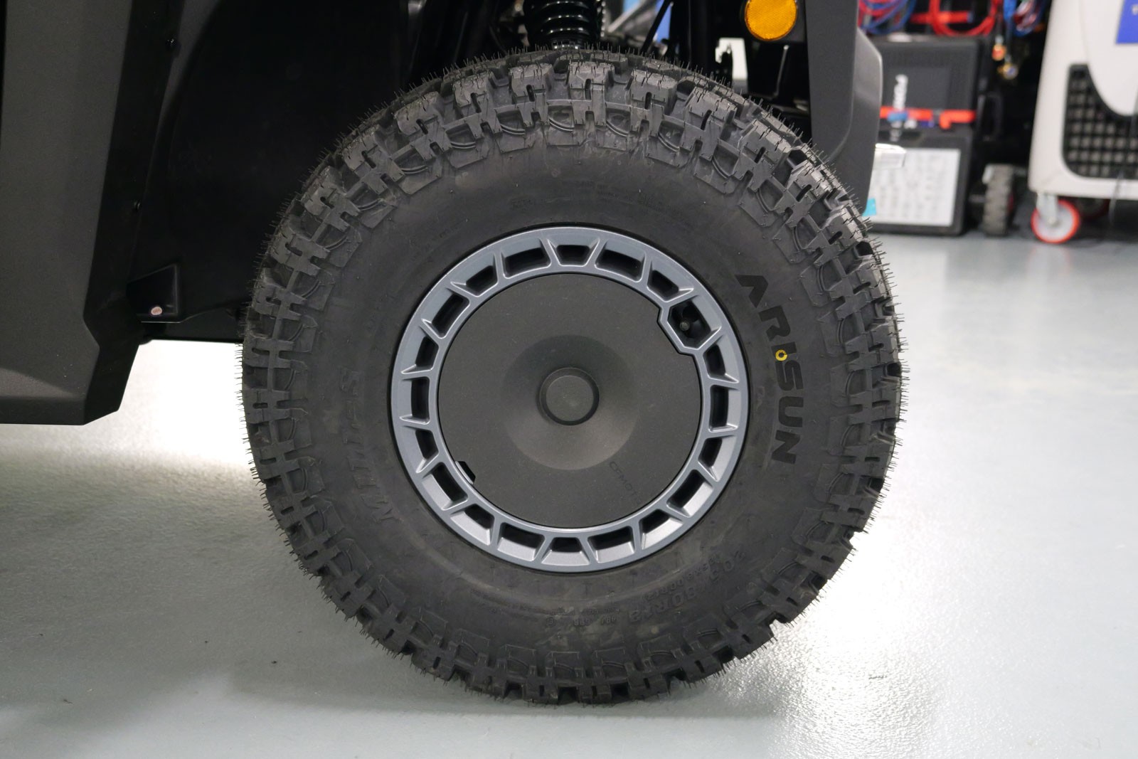 CF MOTO UFORCE U6 EV-image-11