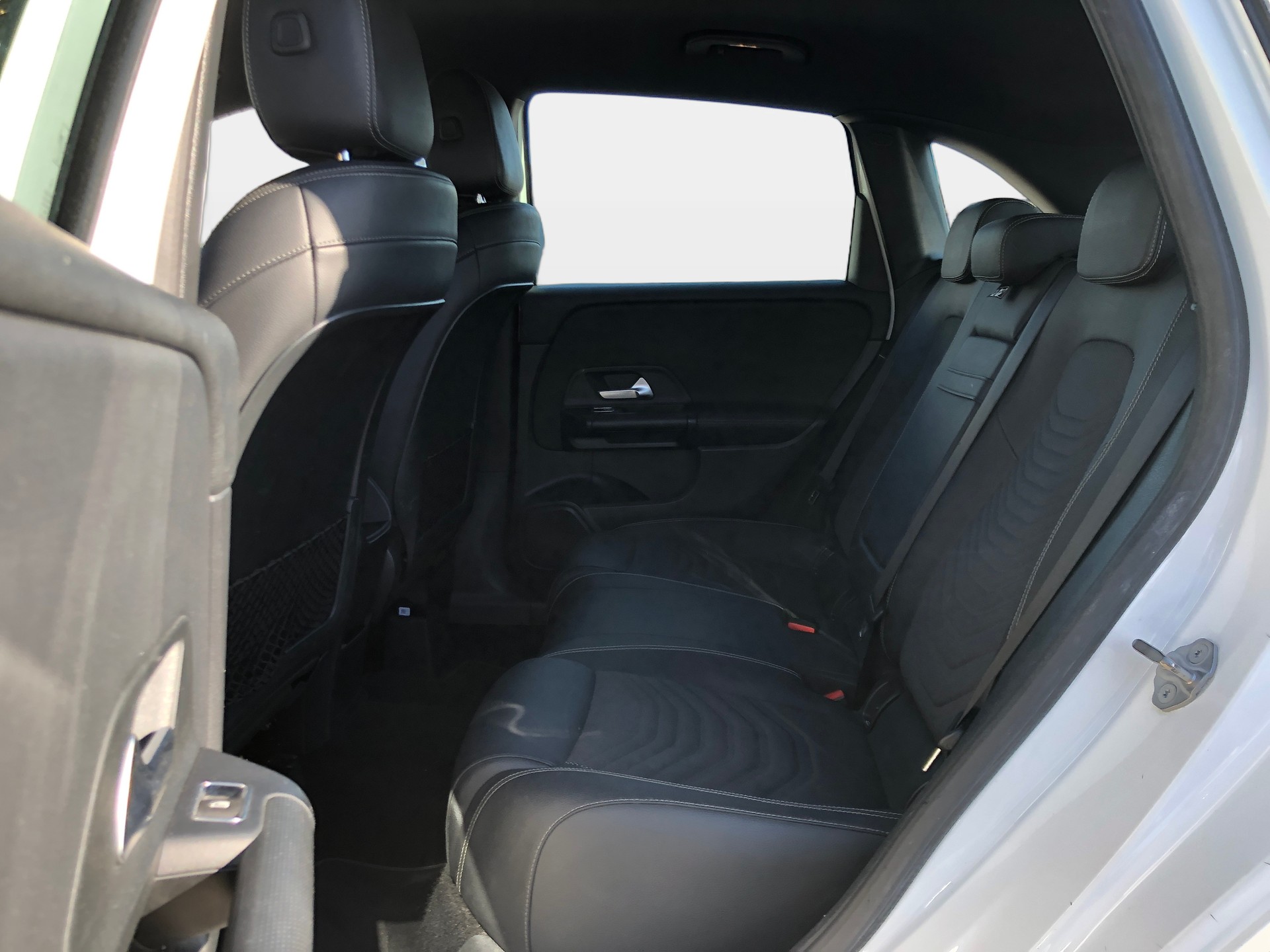 MERCEDES-BENZ B 180 7G-DCT-image-13