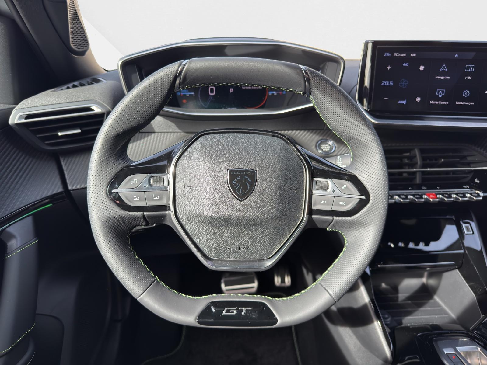 PEUGEOT 2008 1.2 GT Hybrid 145-image-9