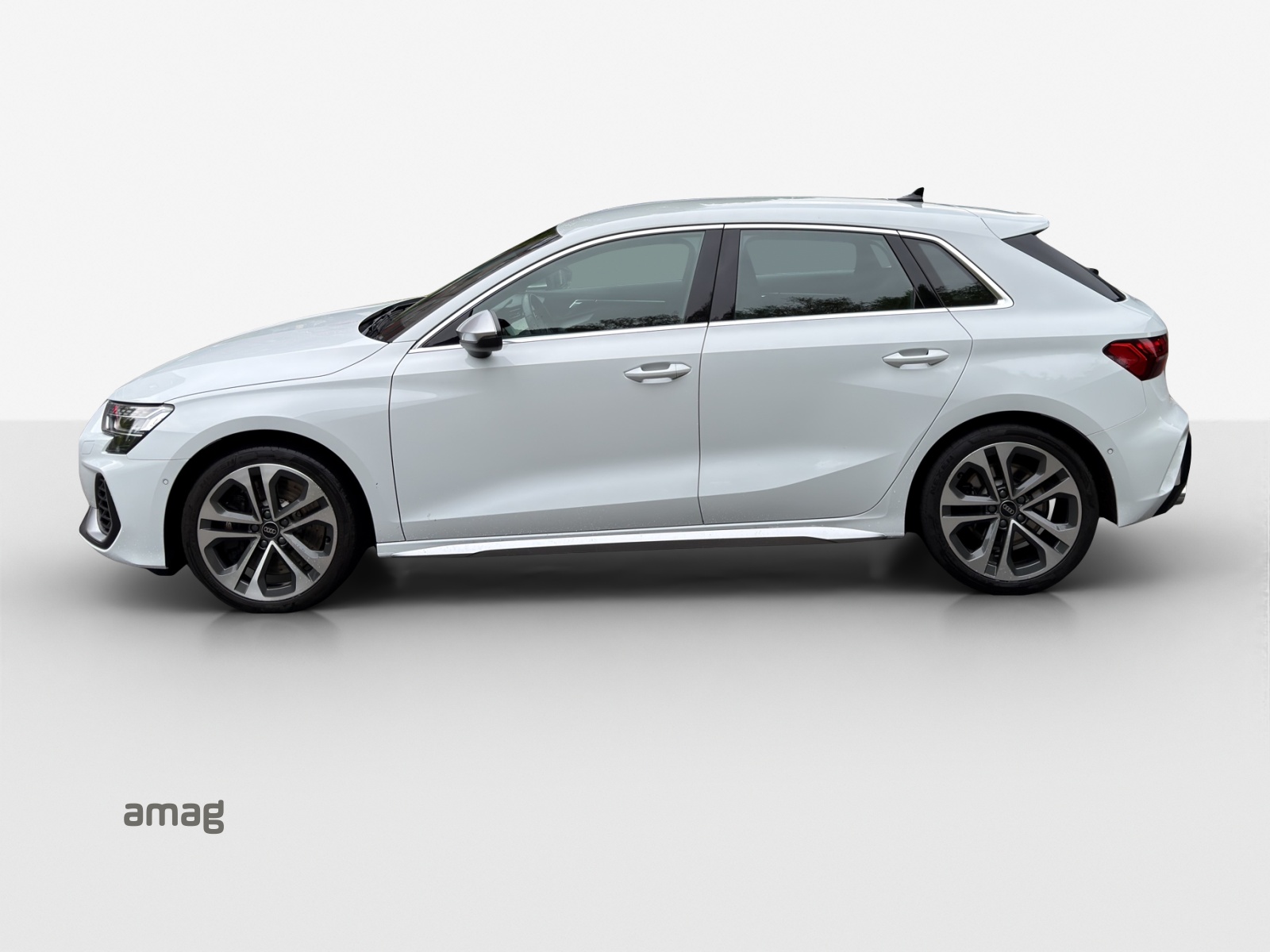 AUDI S3 Sportback TFSI quattro S-tronic-image-1