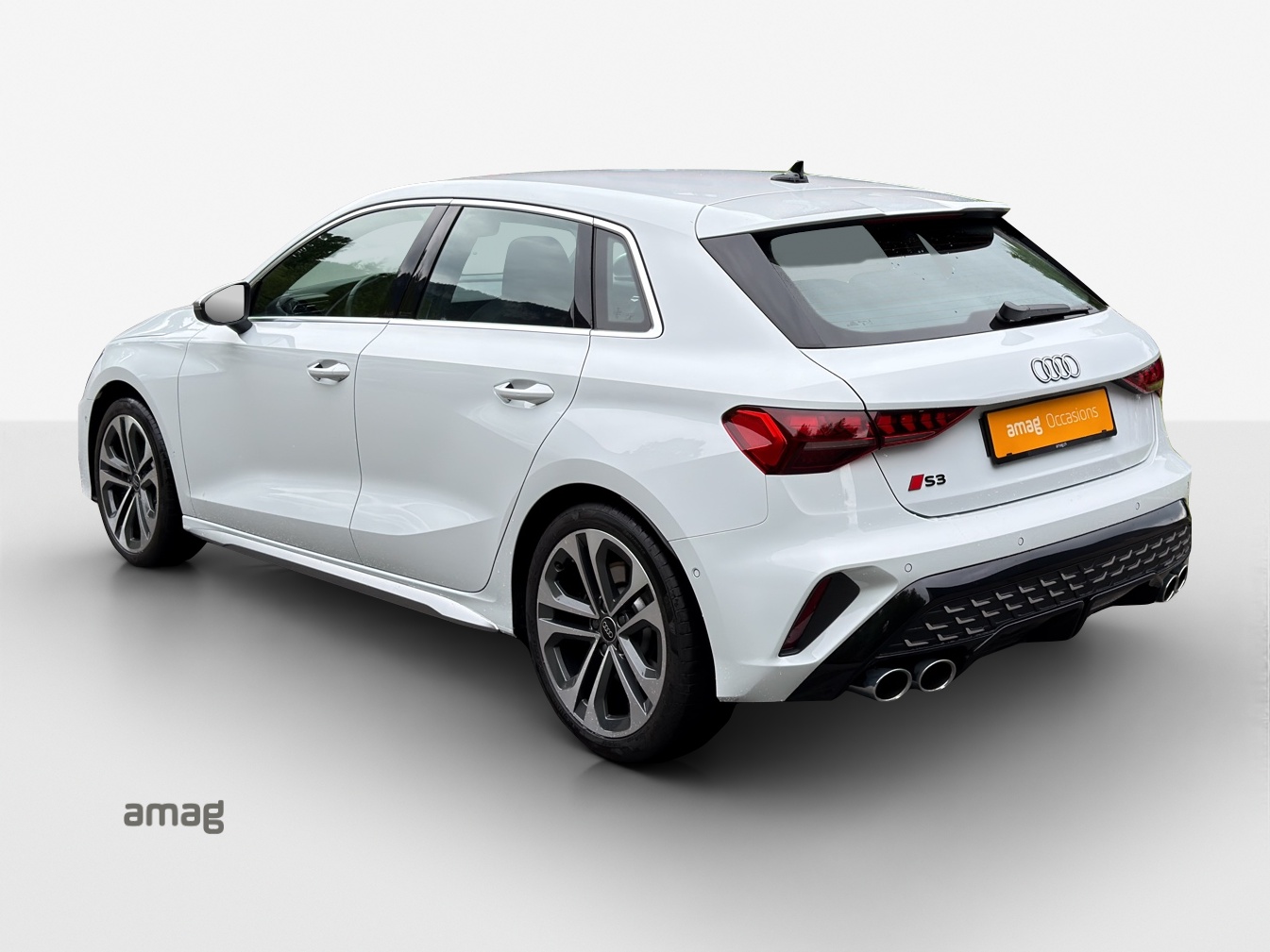 AUDI S3 Sportback TFSI quattro S-tronic-image-2