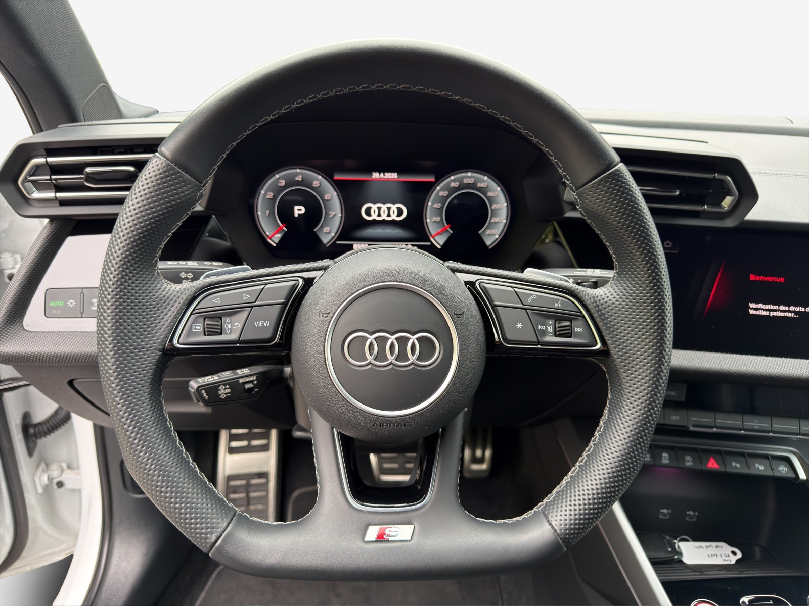 AUDI S3 Sportback TFSI quattro S-tronic-image-9