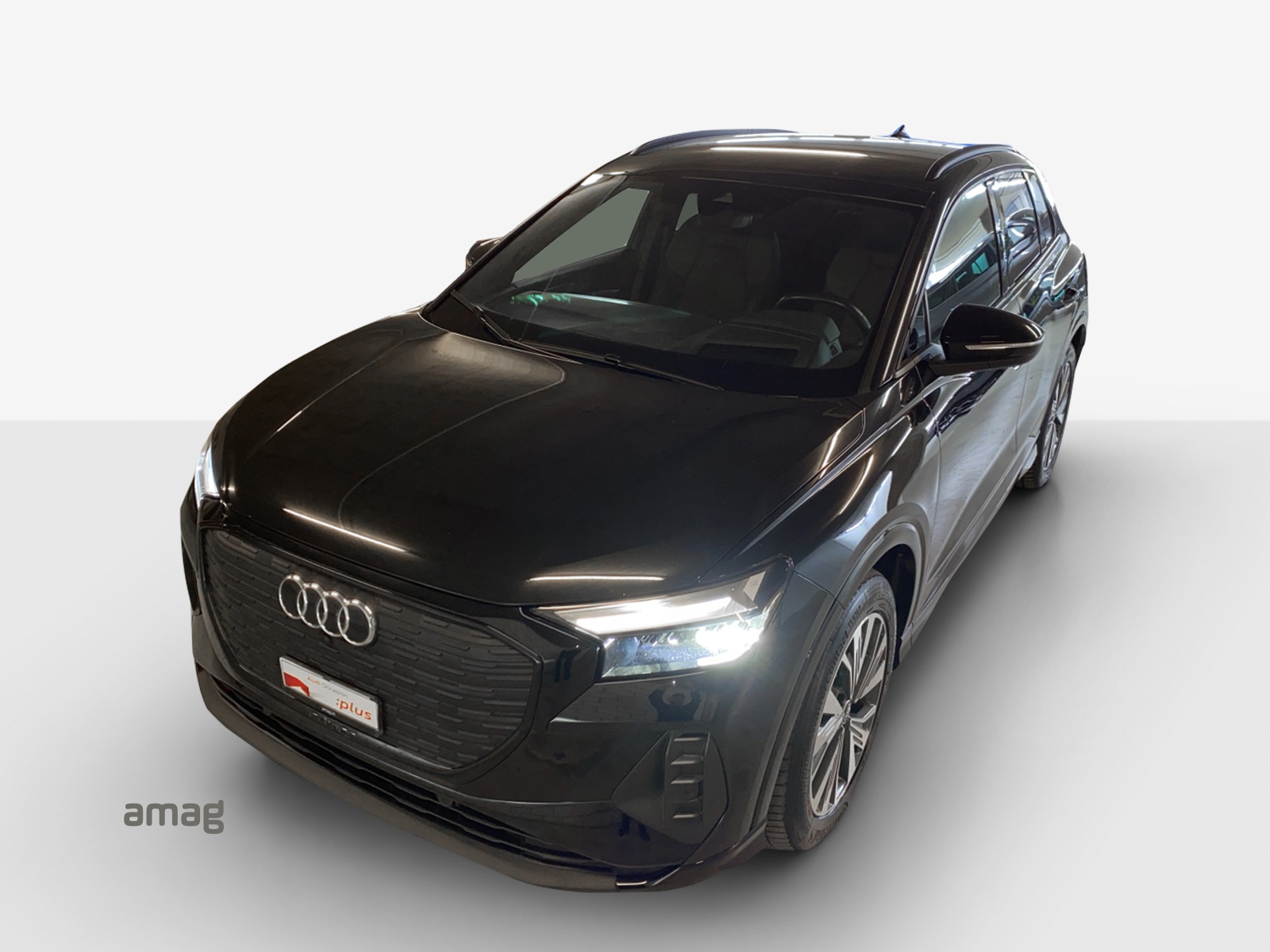 AUDI Q4 e-tron 45 quattro-image-16