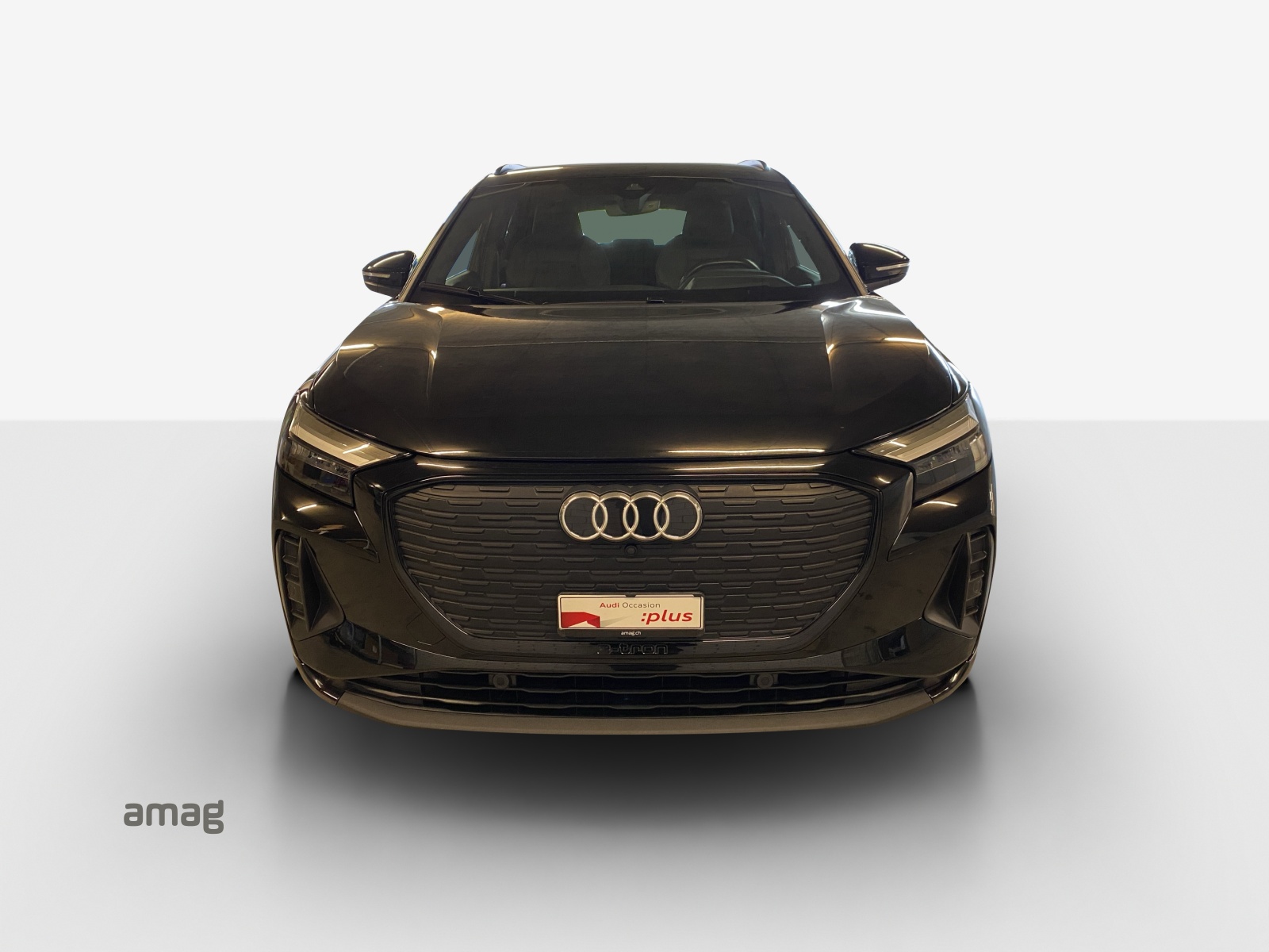AUDI Q4 e-tron 45 quattro-image-7