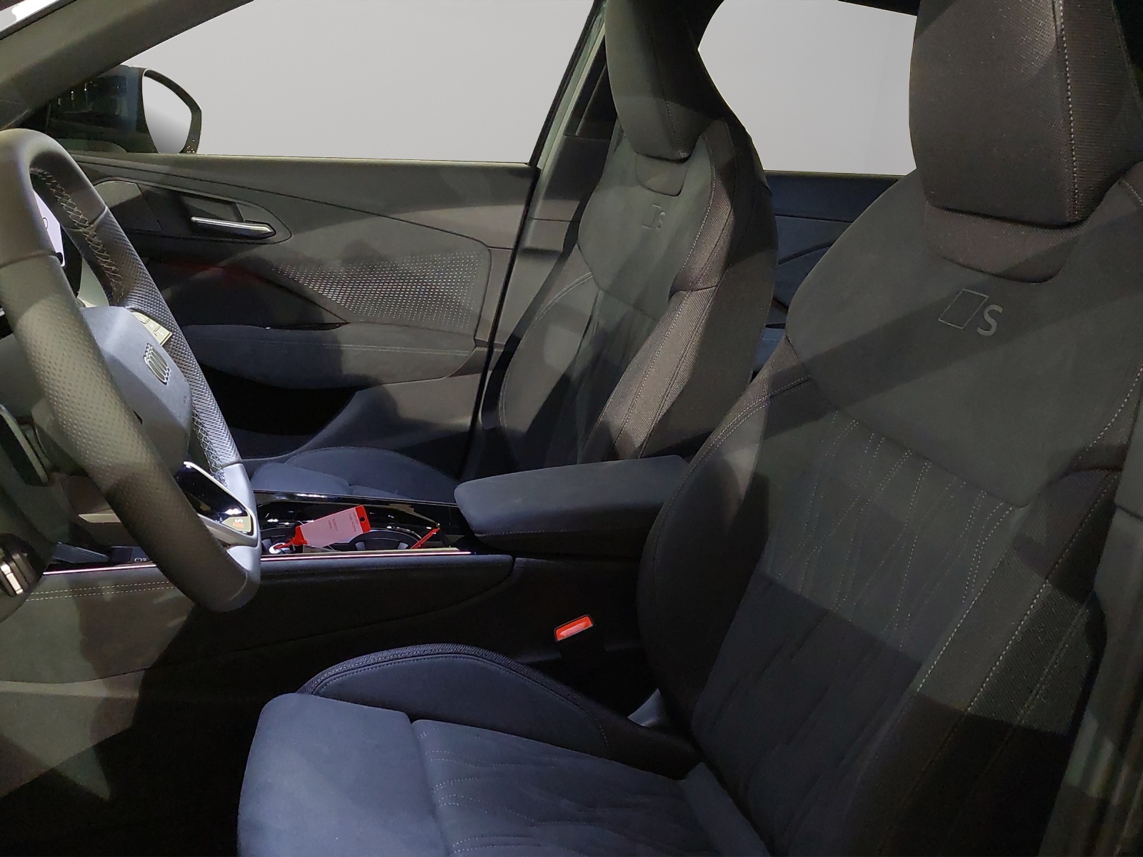 AUDI Q3 SUV TFSI quattro 150 kW S tronic-image-5