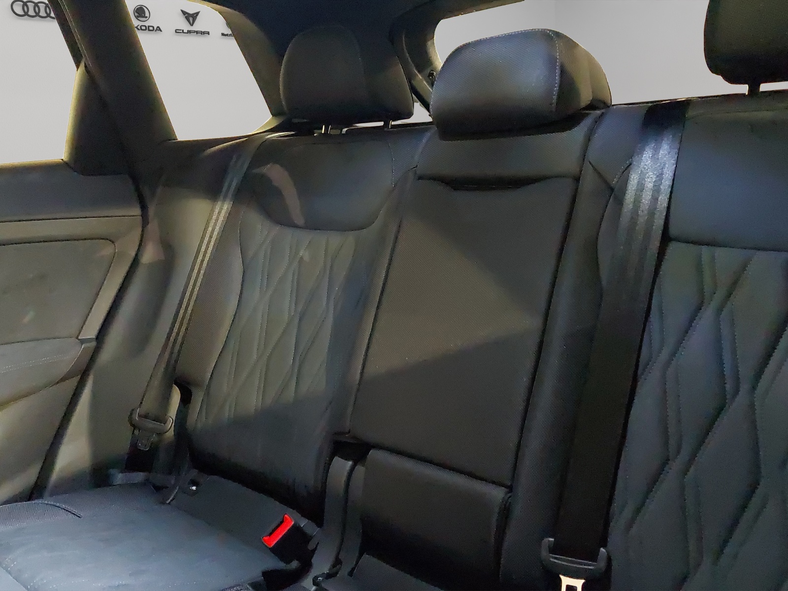 AUDI Q3 SUV TFSI quattro 150 kW S tronic-image-8