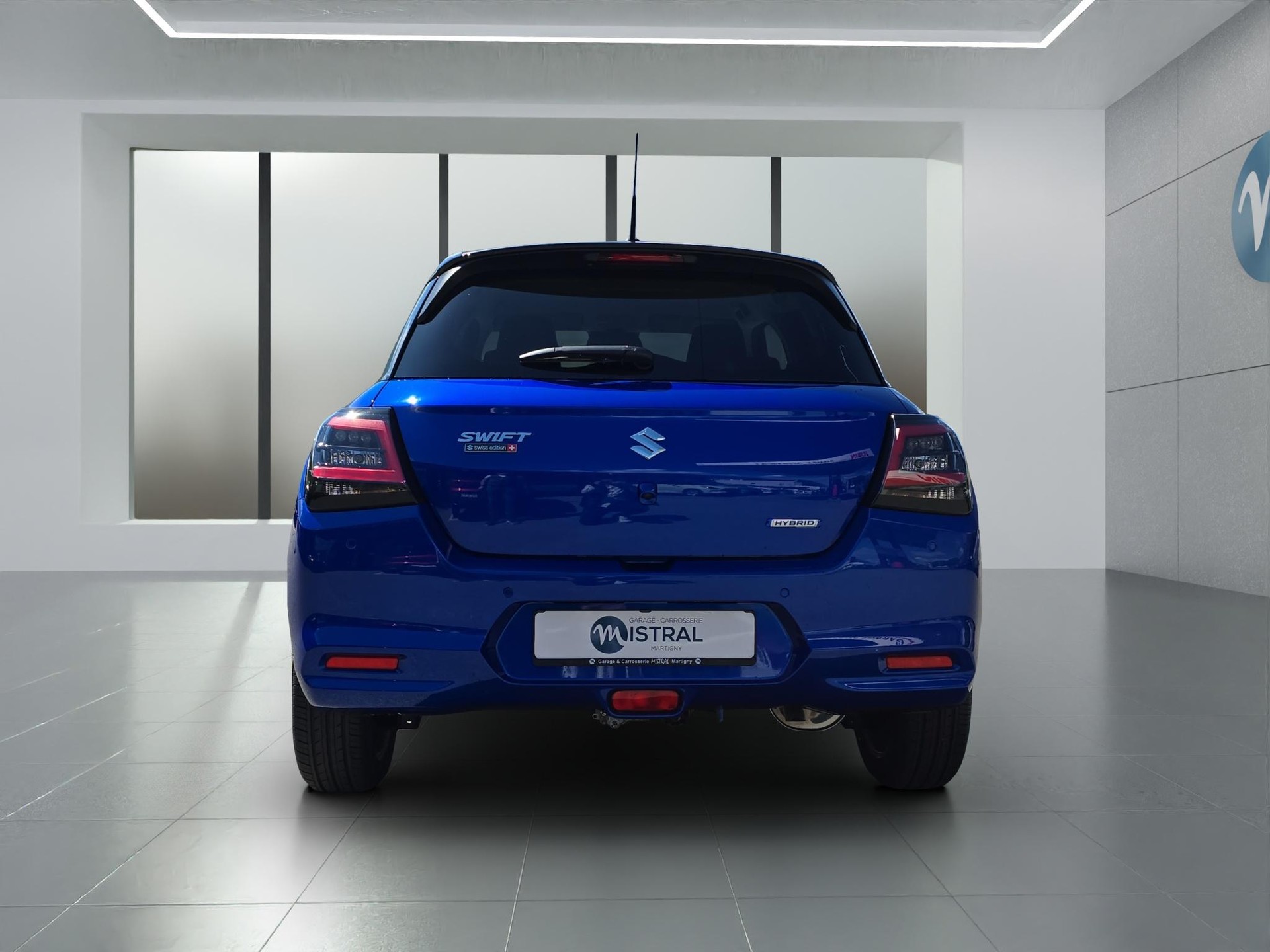 SUZUKI Swift 1.2 Sakura Top Hybrid 4x4-image-3