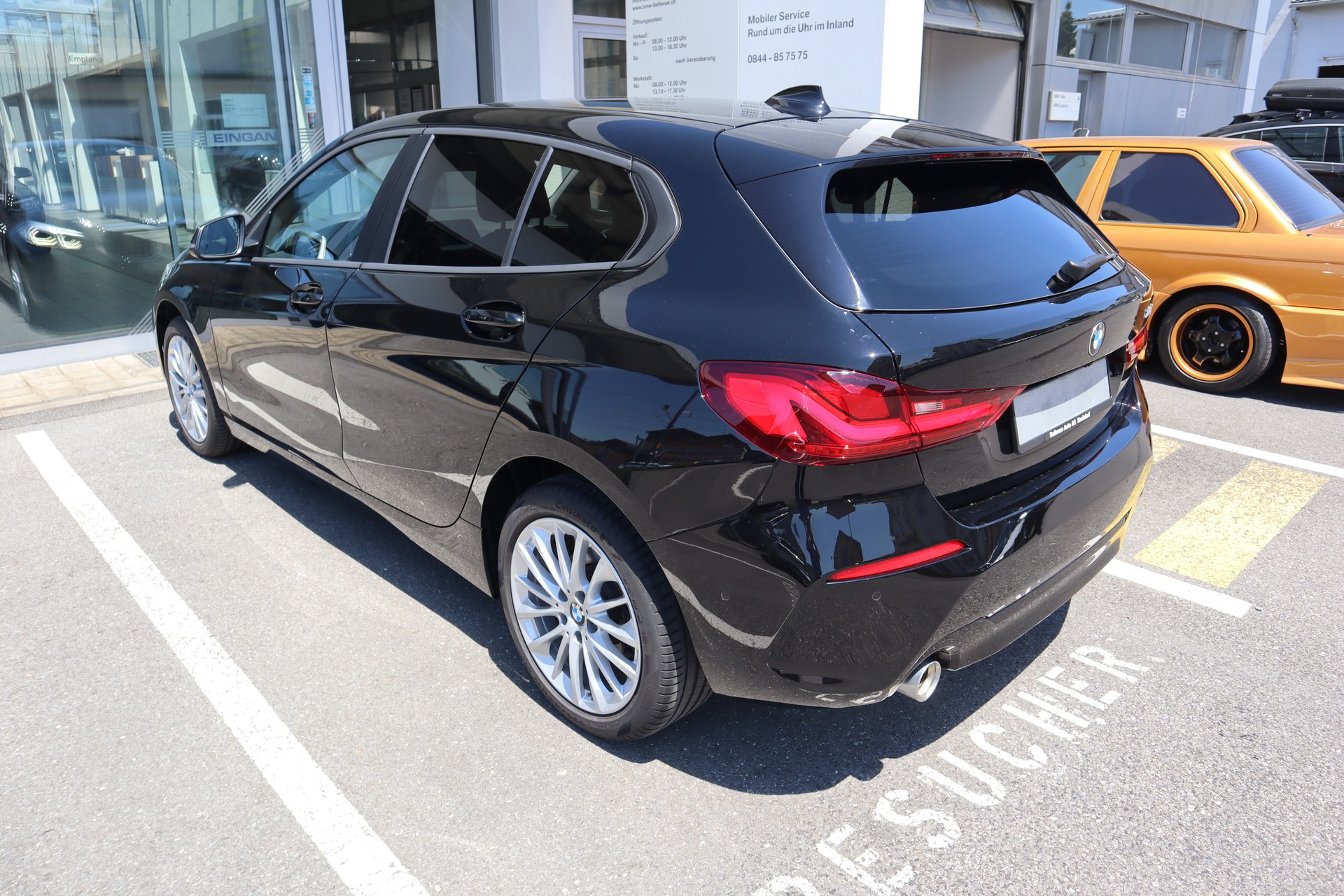 BMW 118i Steptronic Euro 6-image-1