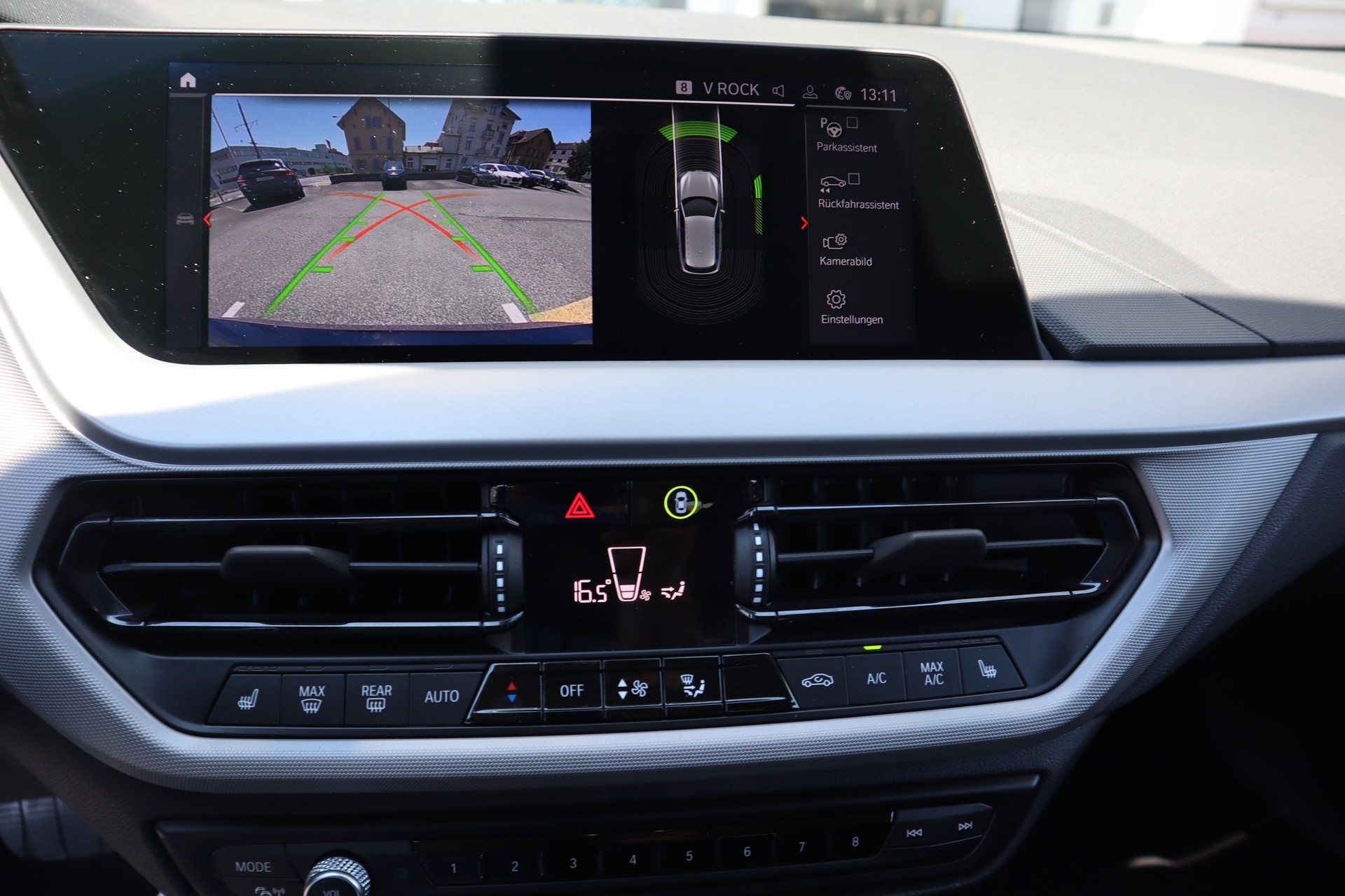 BMW 118i Steptronic Euro 6-image-10