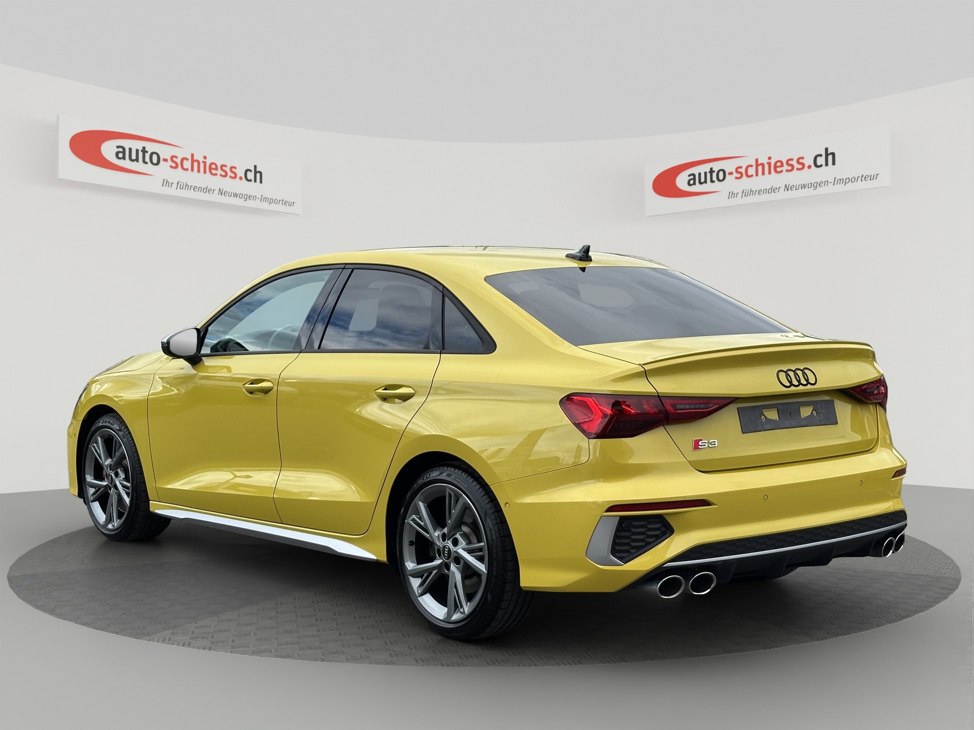 AUDI S3 Limousine 2.0 TFSI quattro S-tronic-image-2