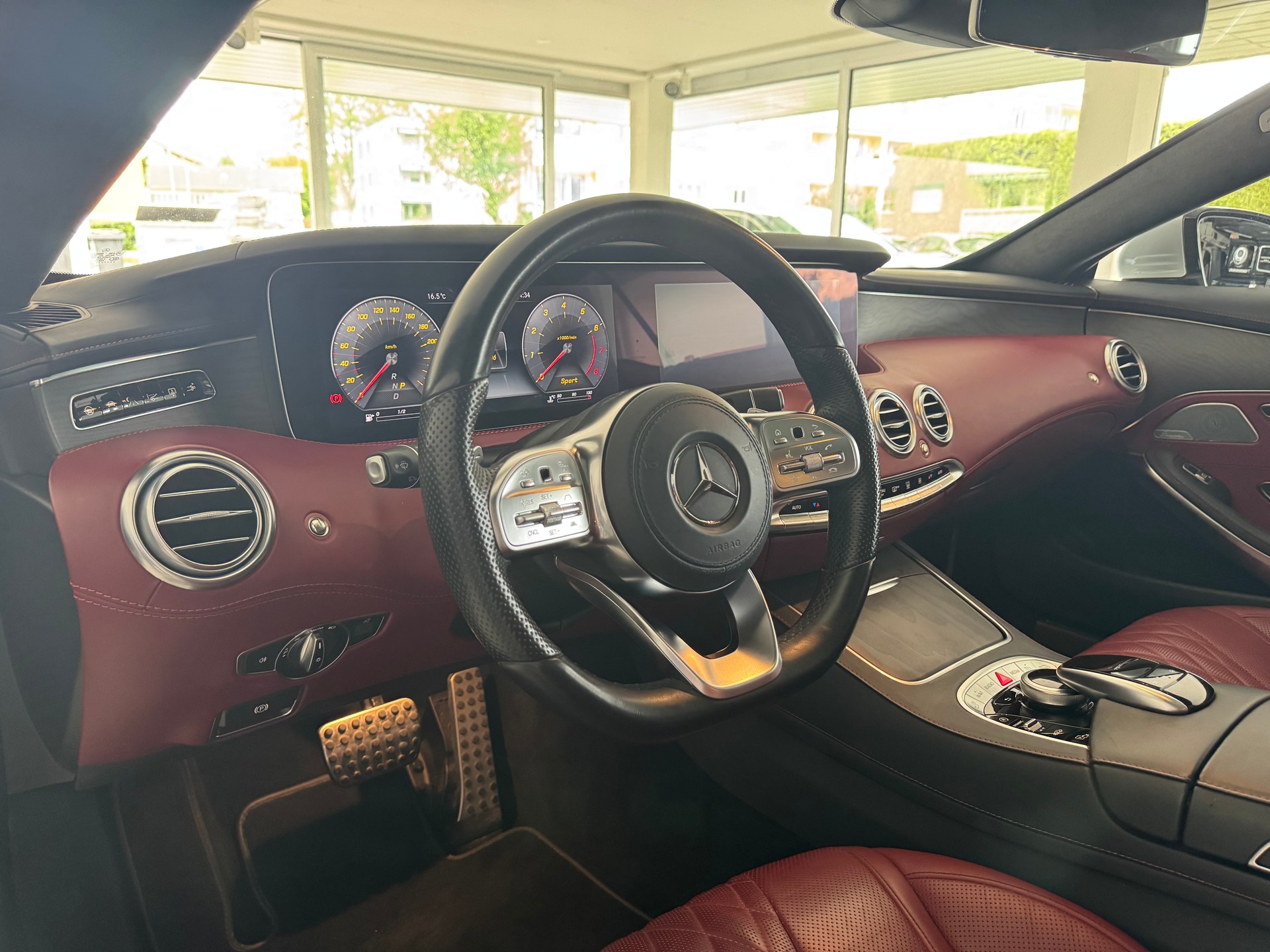 MERCEDES-BENZ S 560 4Matic 9G-Tronic-image-10