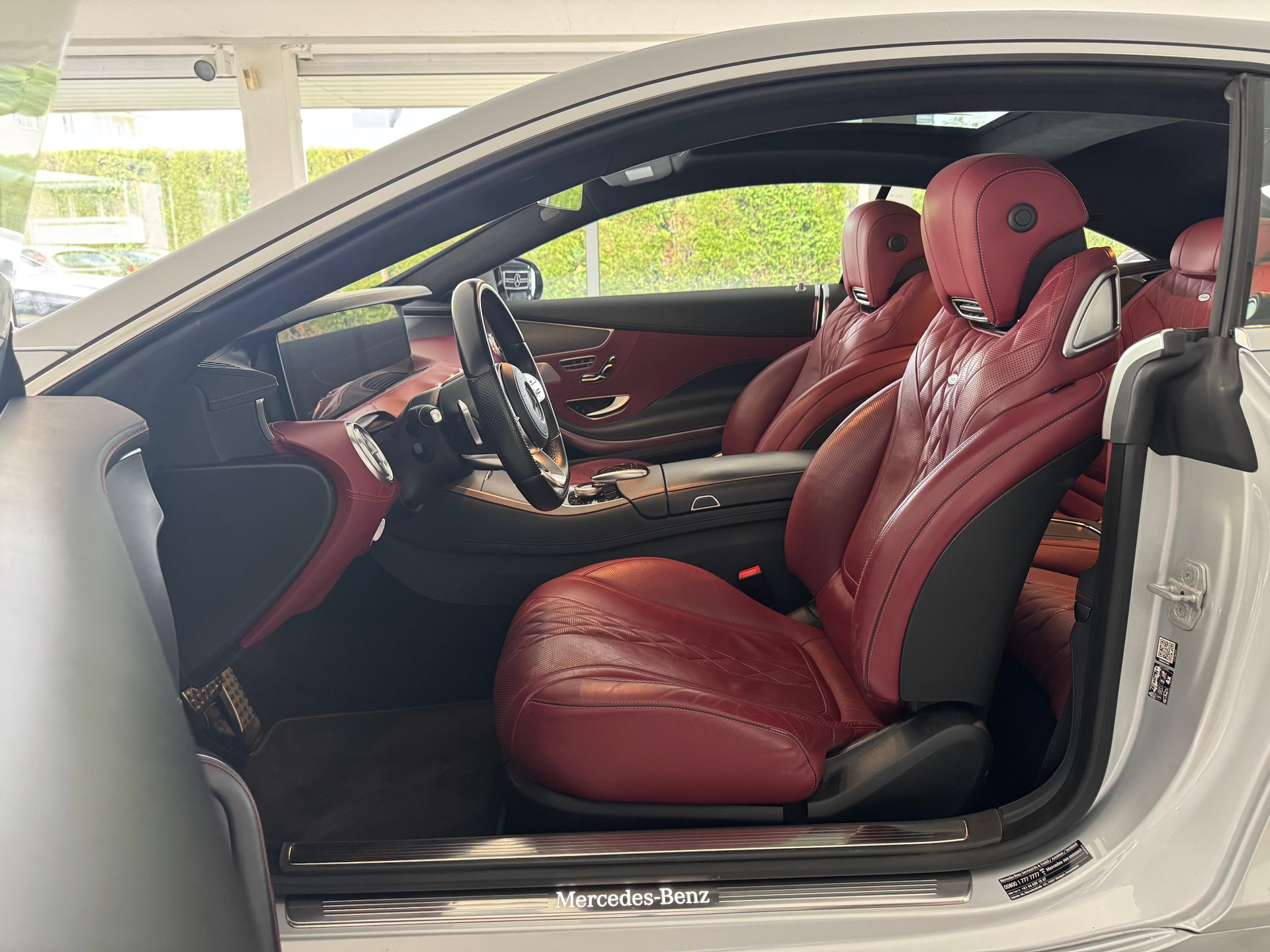 MERCEDES-BENZ S 560 4Matic 9G-Tronic-image-12