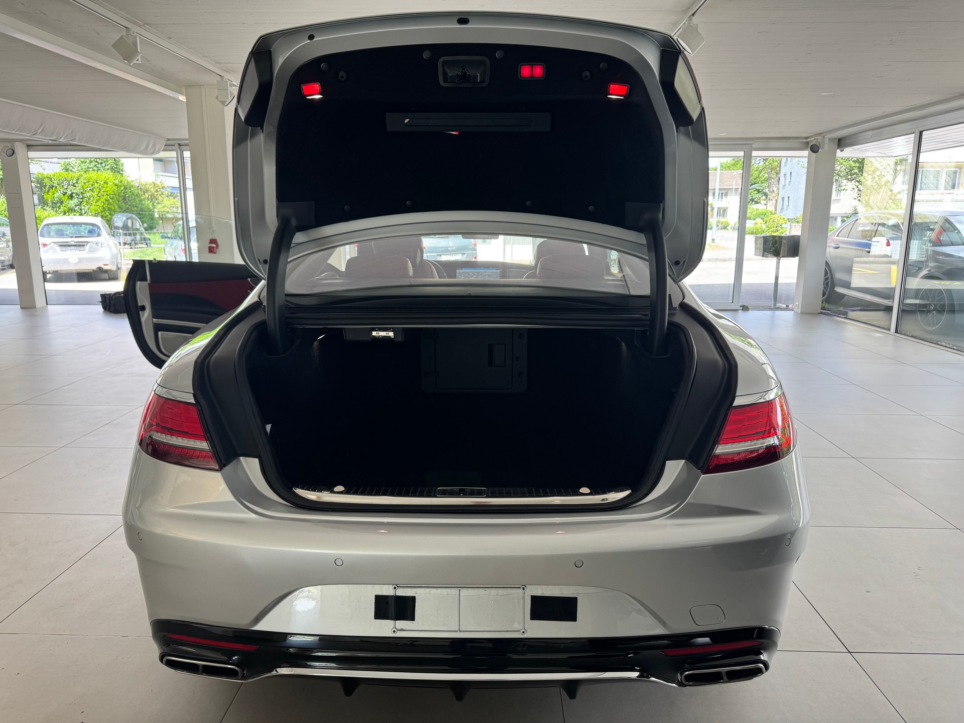 MERCEDES-BENZ S 560 4Matic 9G-Tronic-image-8