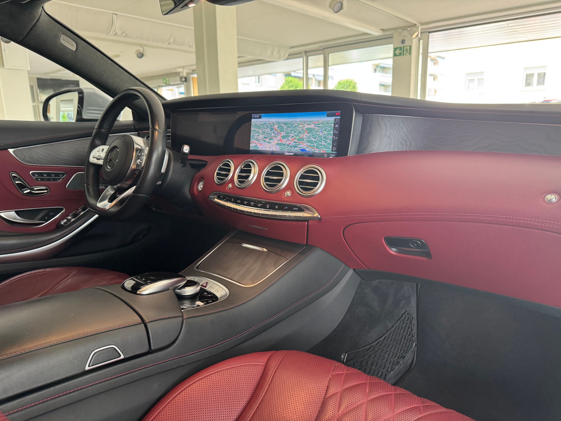 MERCEDES-BENZ S 560 4Matic 9G-Tronic-image-14