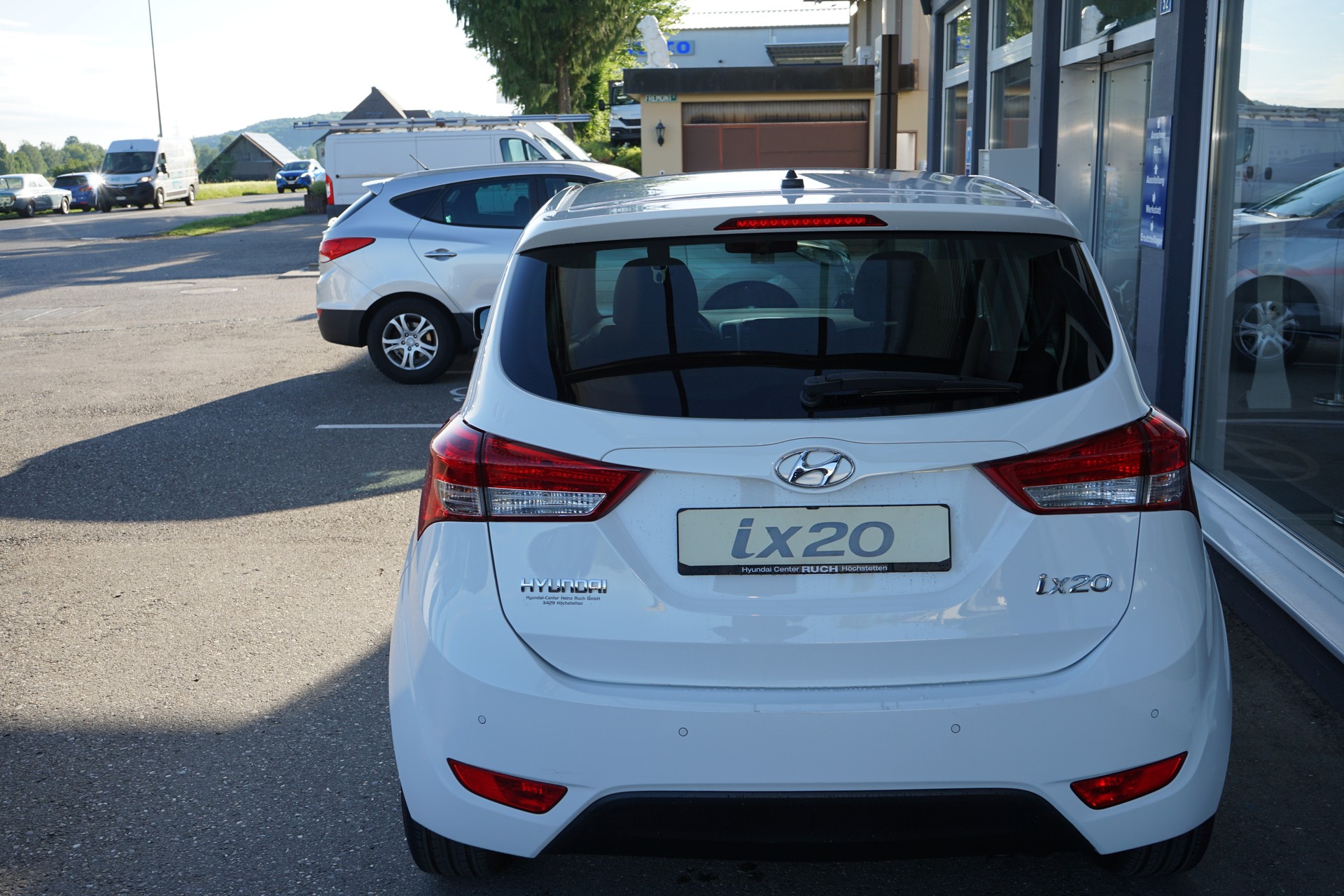 HYUNDAI iX20 1.6 Amplia Automatic-image-5