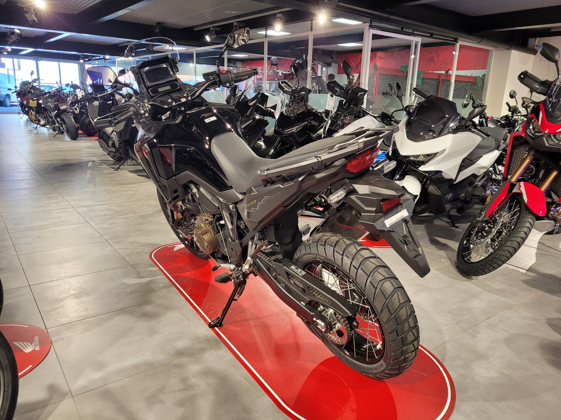 HONDA CRF 1100 Africa Twin-showroom-element-3