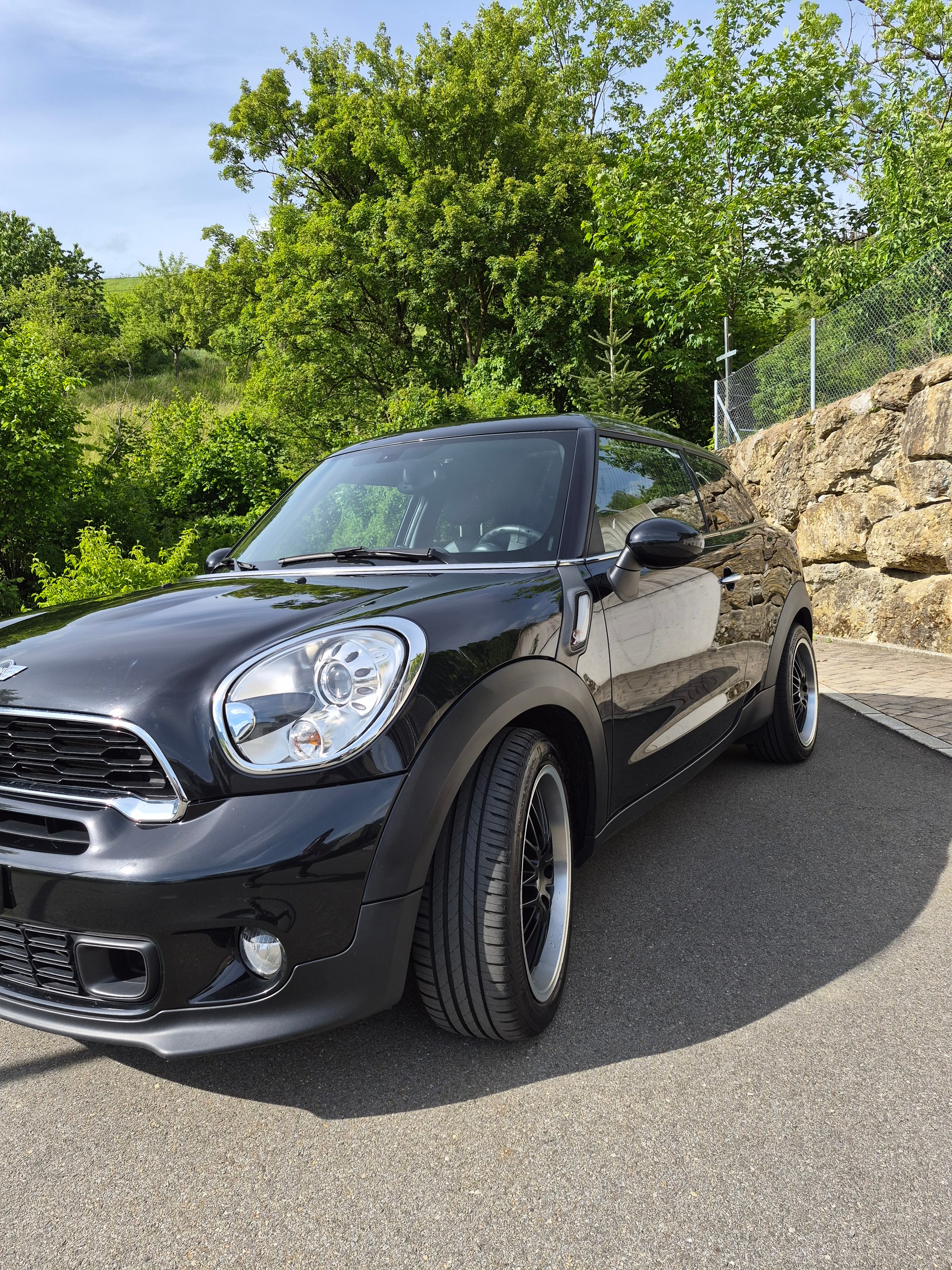 MINI 1.6i Cooper S ALL4-image-1