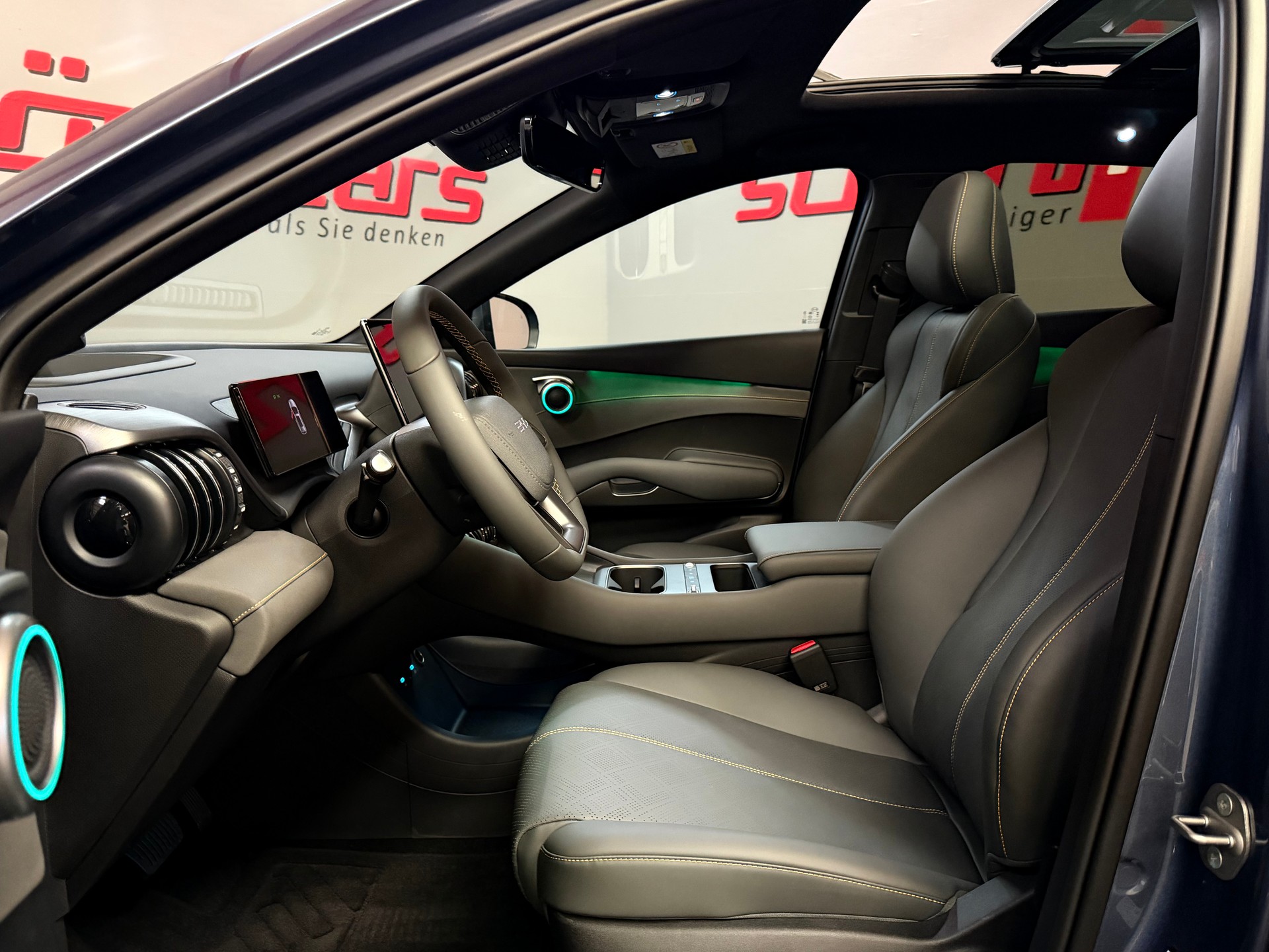 BYD Atto 3 EVO 74.8 kWh Excellence AWD-image-12
