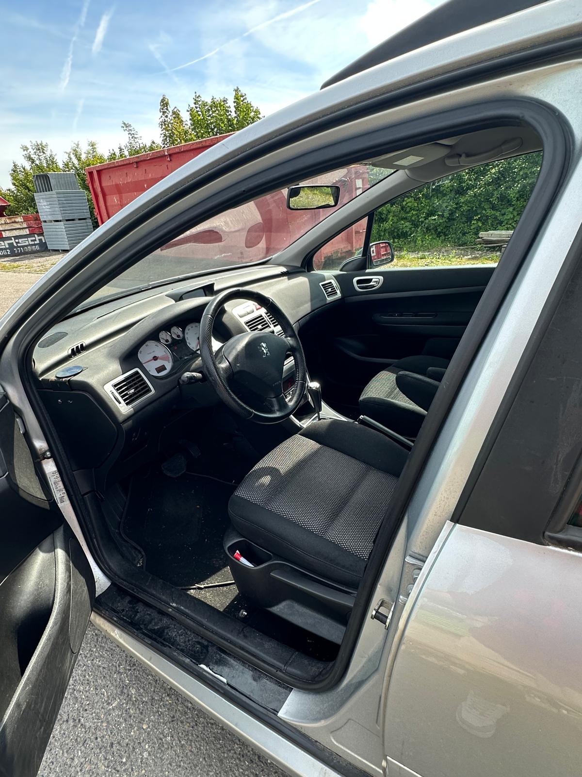 PEUGEOT 307-image-6