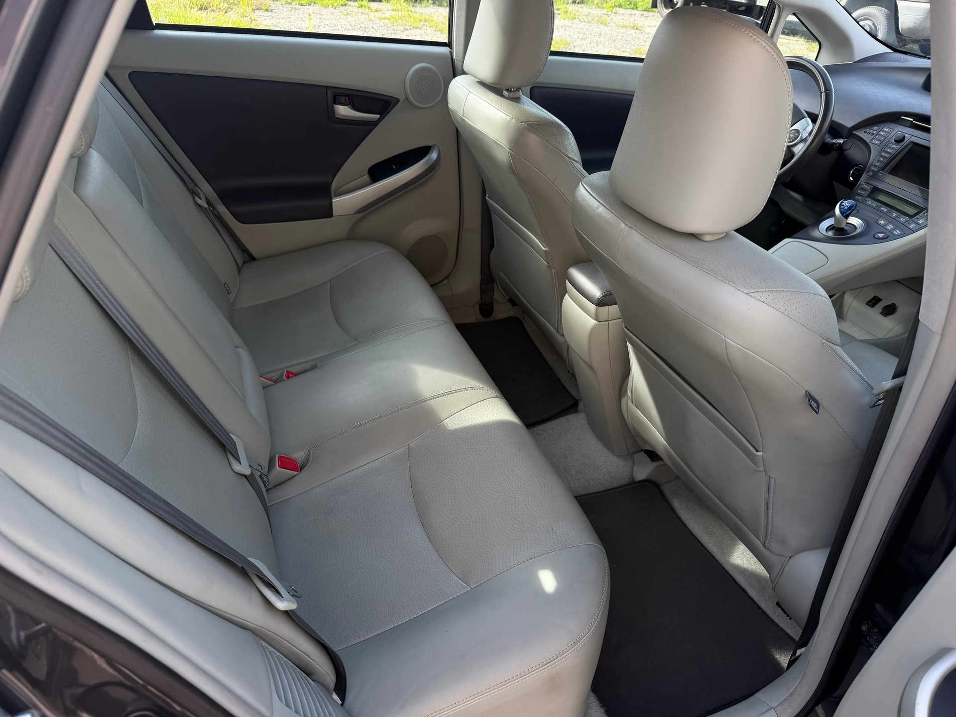 TOYOTA Prius 1.8 16V HSD Sol Premium | Frisch MFK | Leder | Solar Schiebedach-image-11
