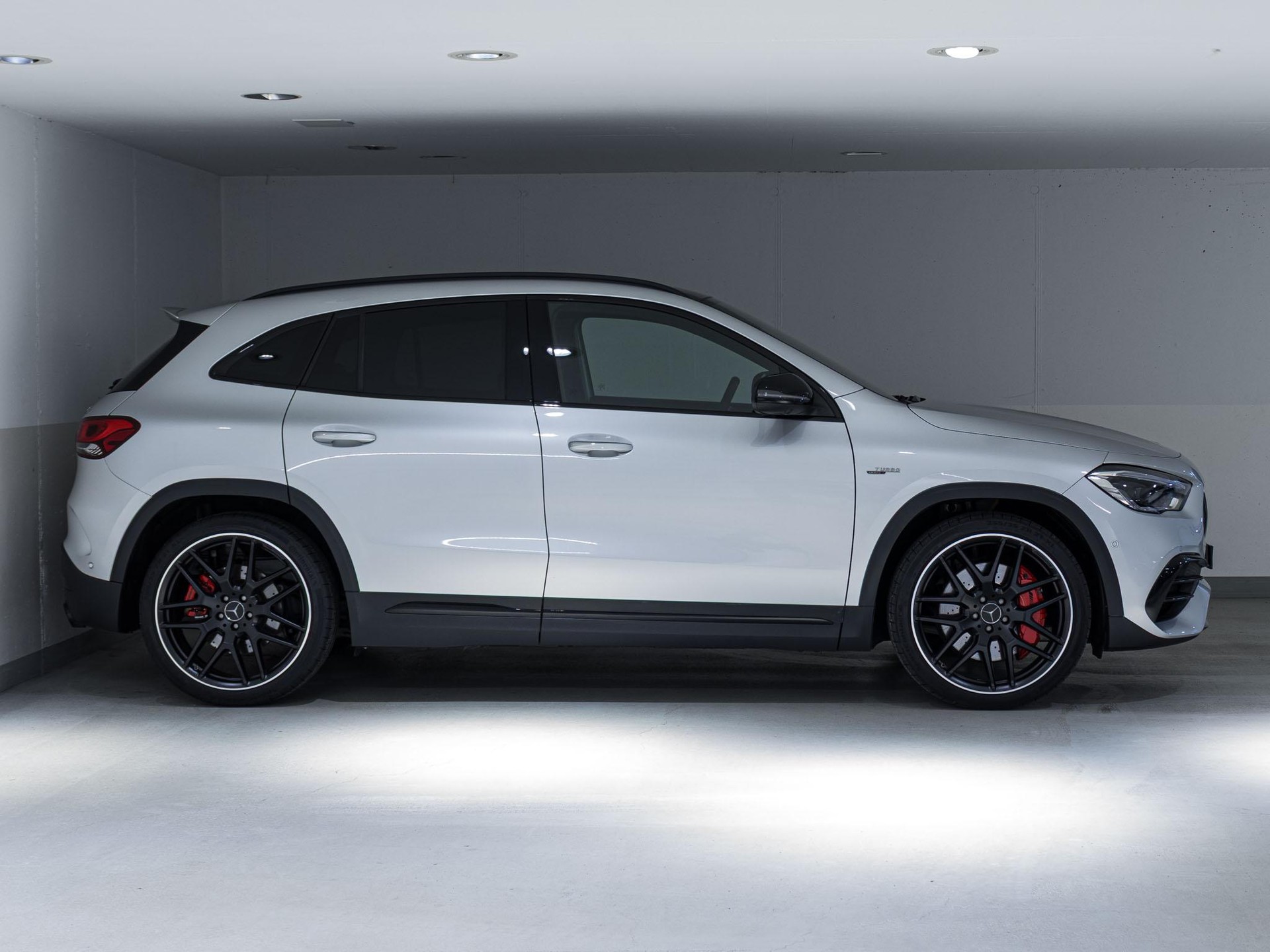 MERCEDES-BENZ GLA 45 AMG S 4MATIC-image-1