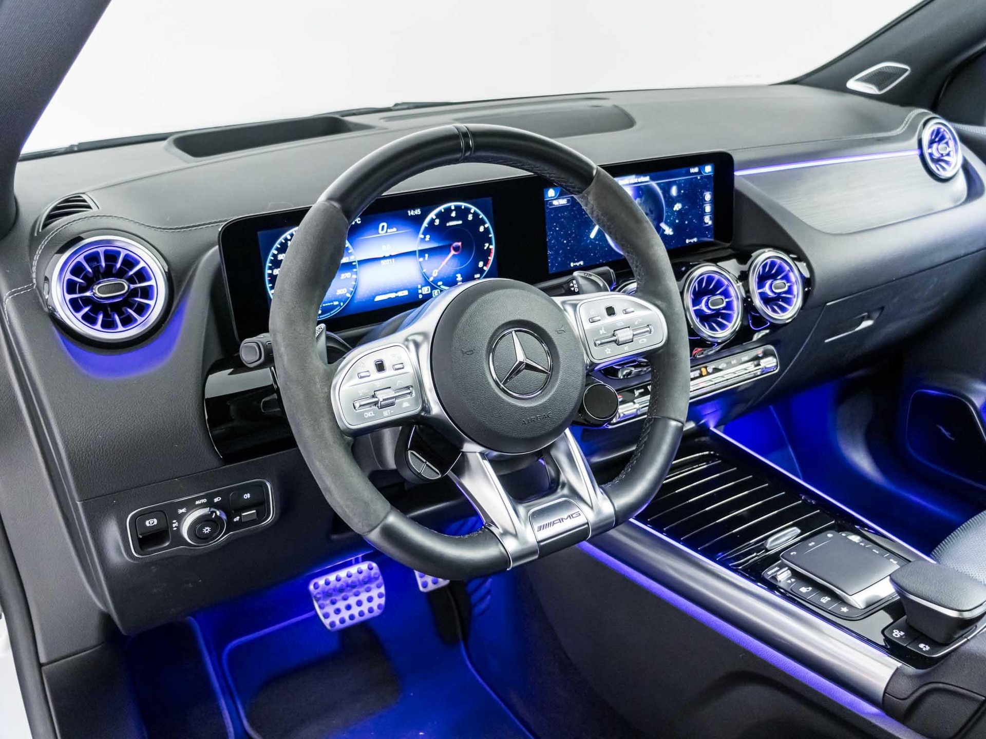 MERCEDES-BENZ GLA 45 AMG S 4MATIC-image-9