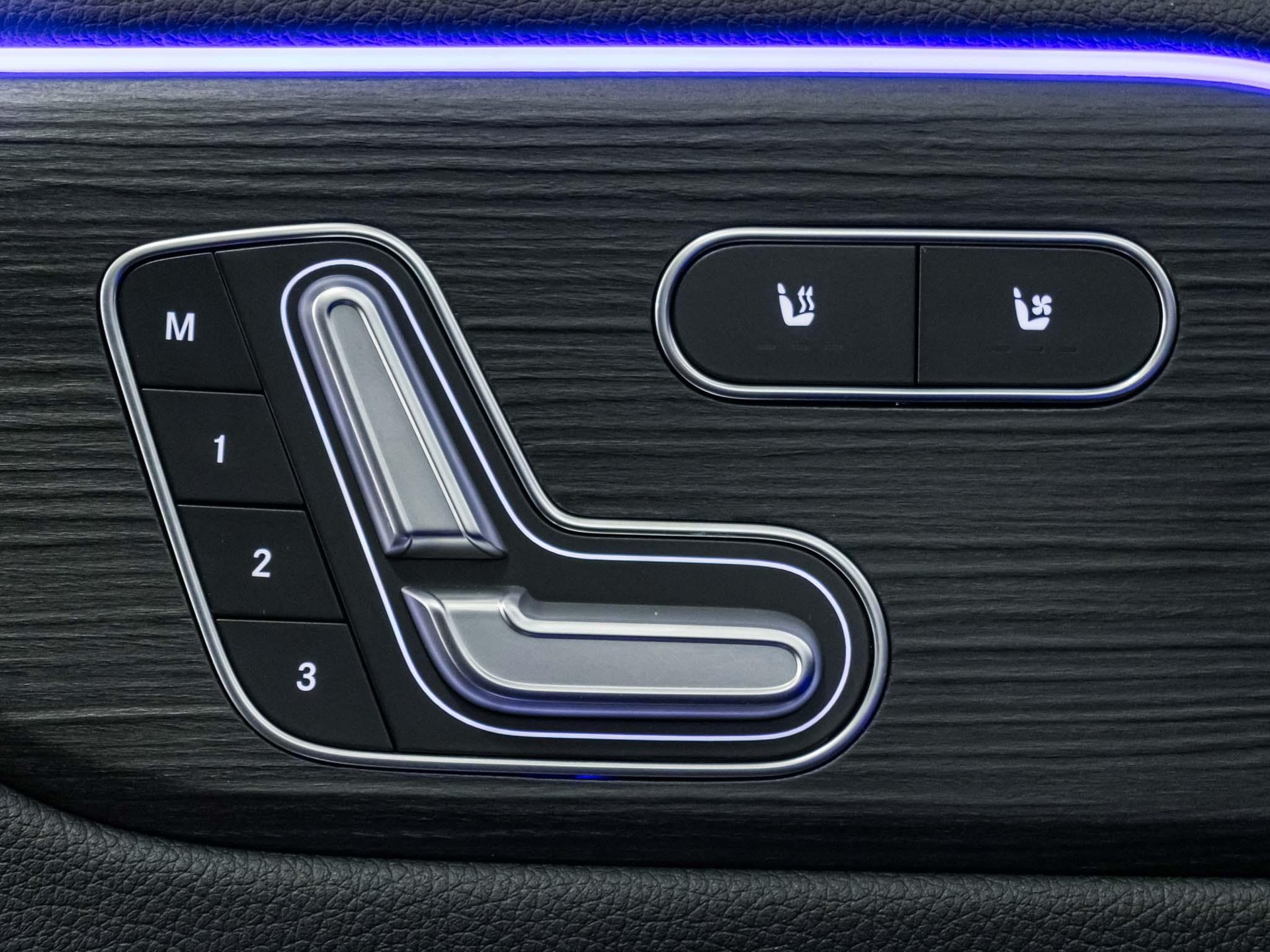 MERCEDES-BENZ GLA 45 AMG S 4MATIC-image-12