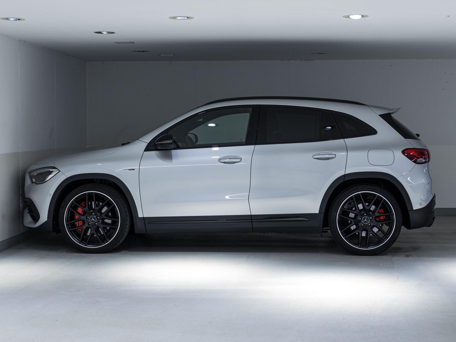 MERCEDES-BENZ GLA 45 AMG S 4MATIC-image-4
