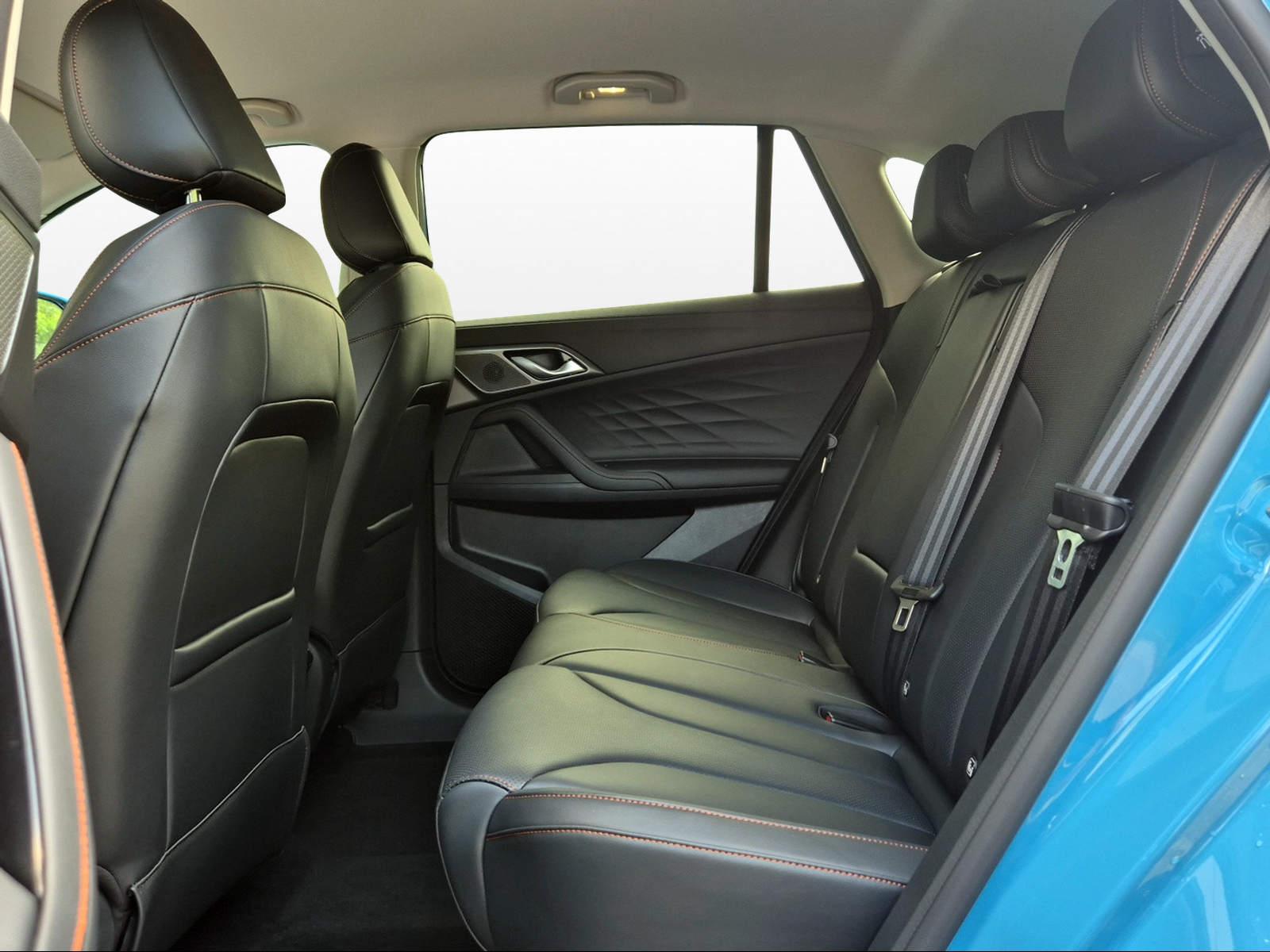 MG HS 1.5 Vti-Tech Luxury-image-10