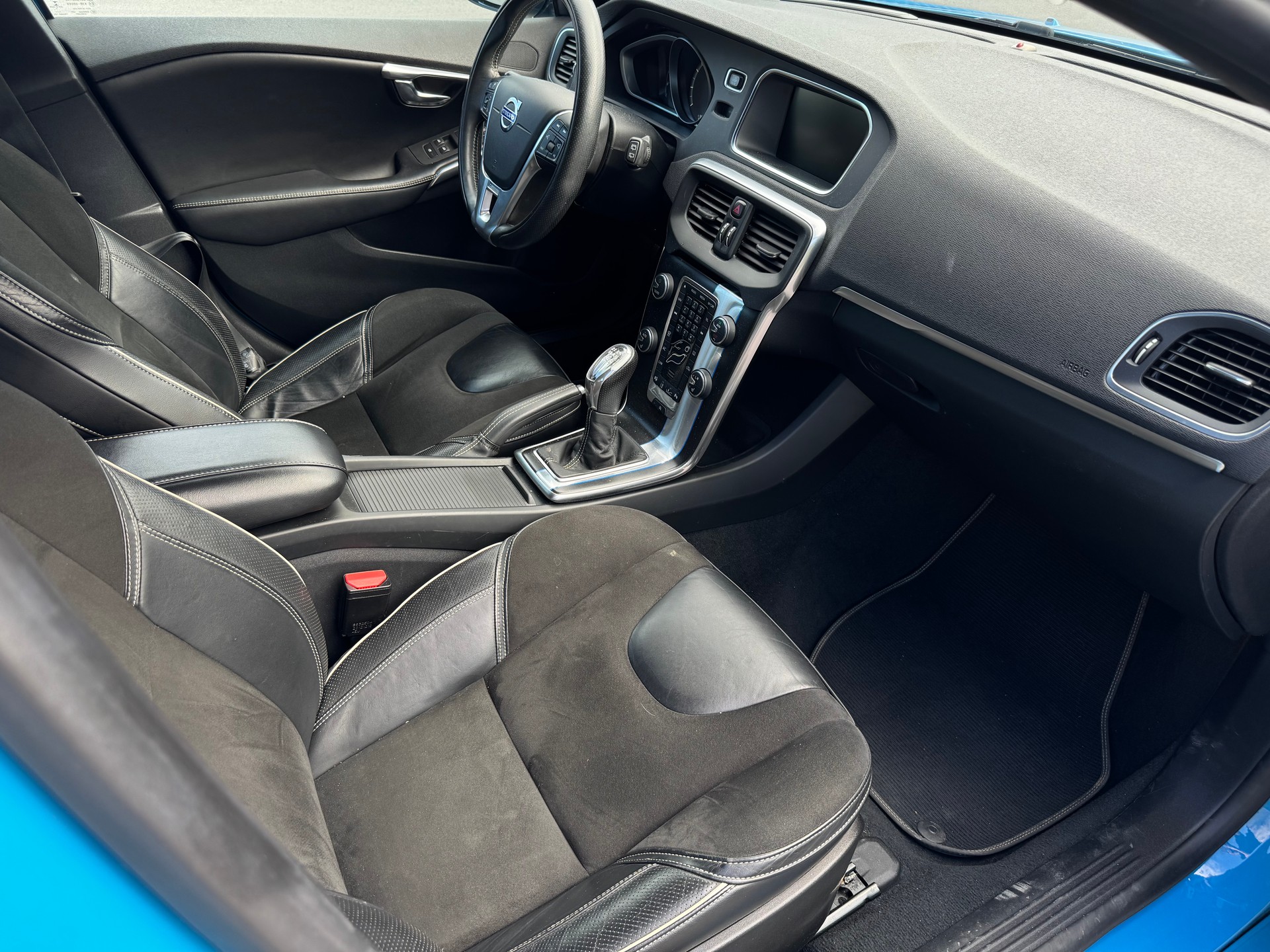 VOLVO 1.6 T4 R-Design S/S-image-9