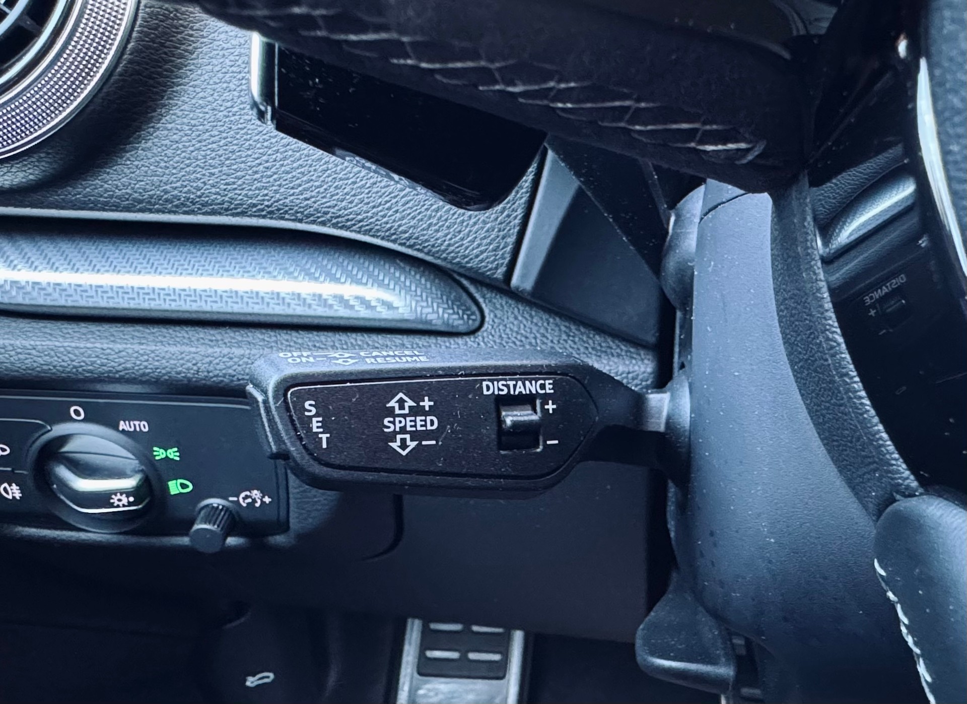 AUDI RS3 Limousine 2.5 TSI quattro S-tronic-image-13