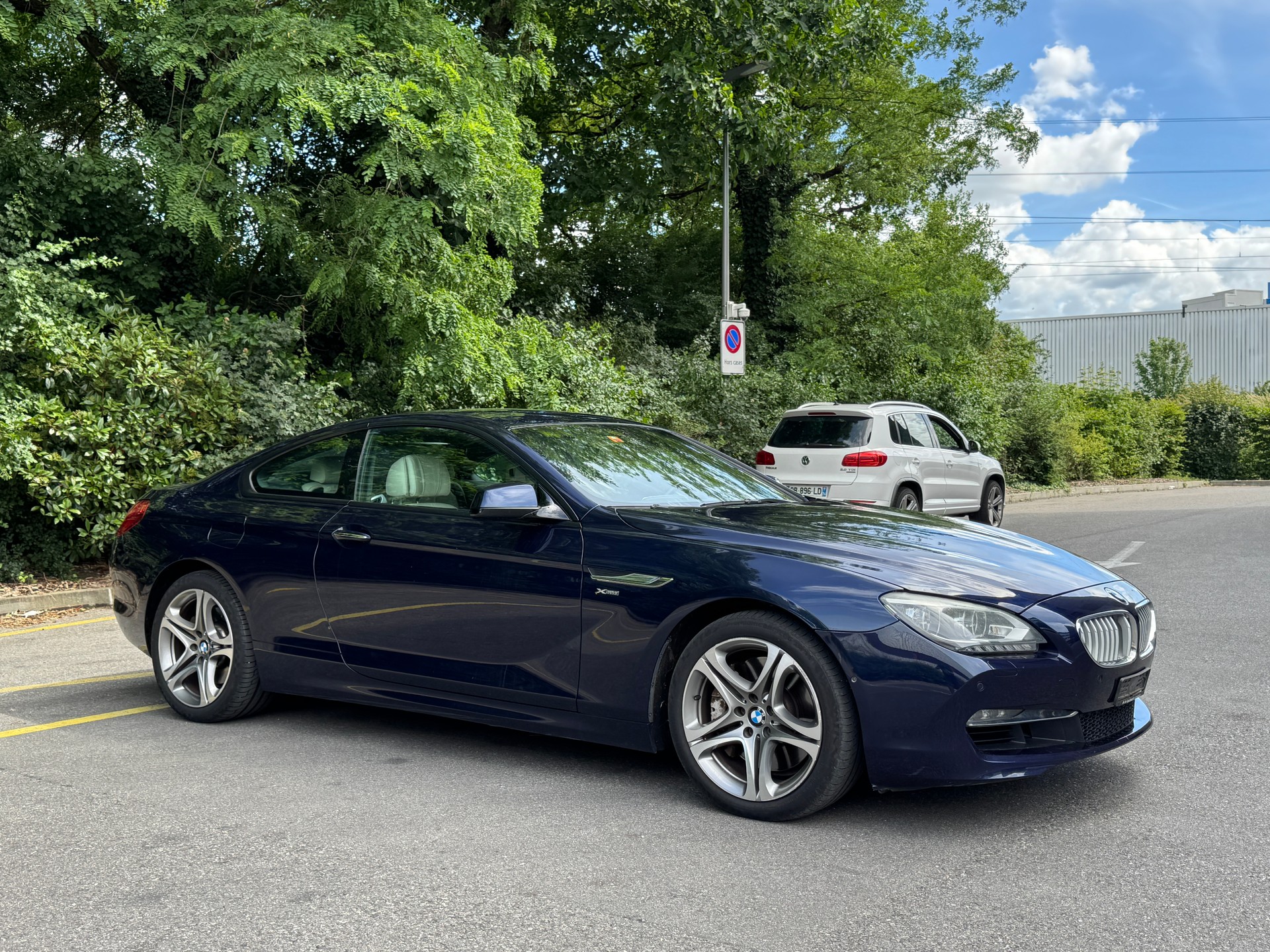 BMW 650i Coupé xDrive-image-2