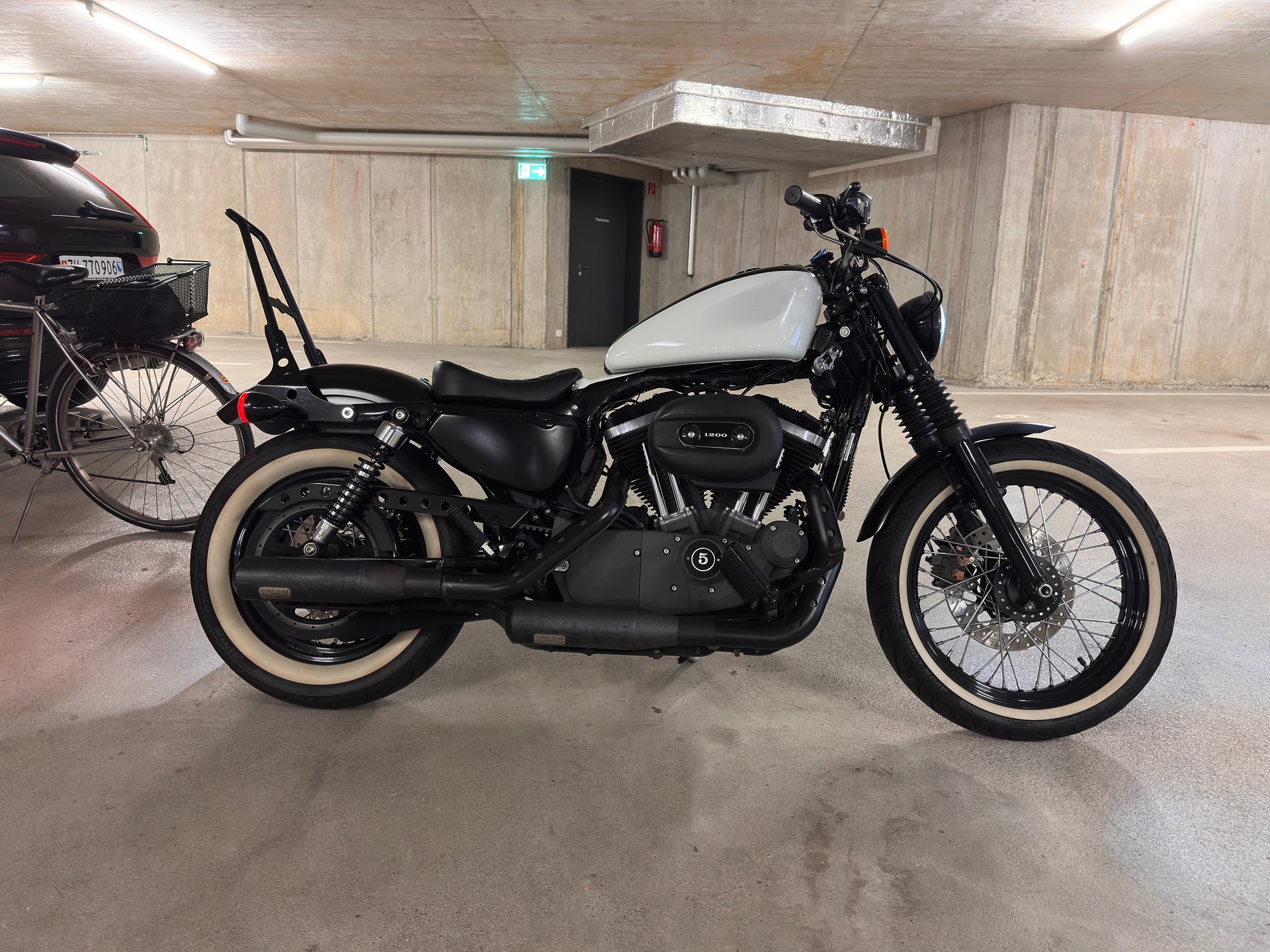 HARLEY-DAVIDSON XL 1200 N Sportster Nightster-image-1
